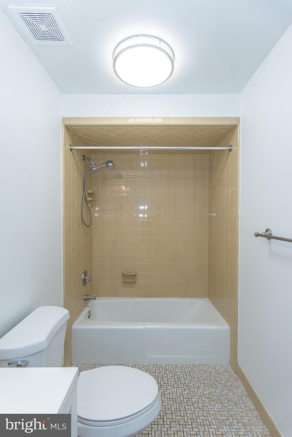 MAYFAIR - Residential Income