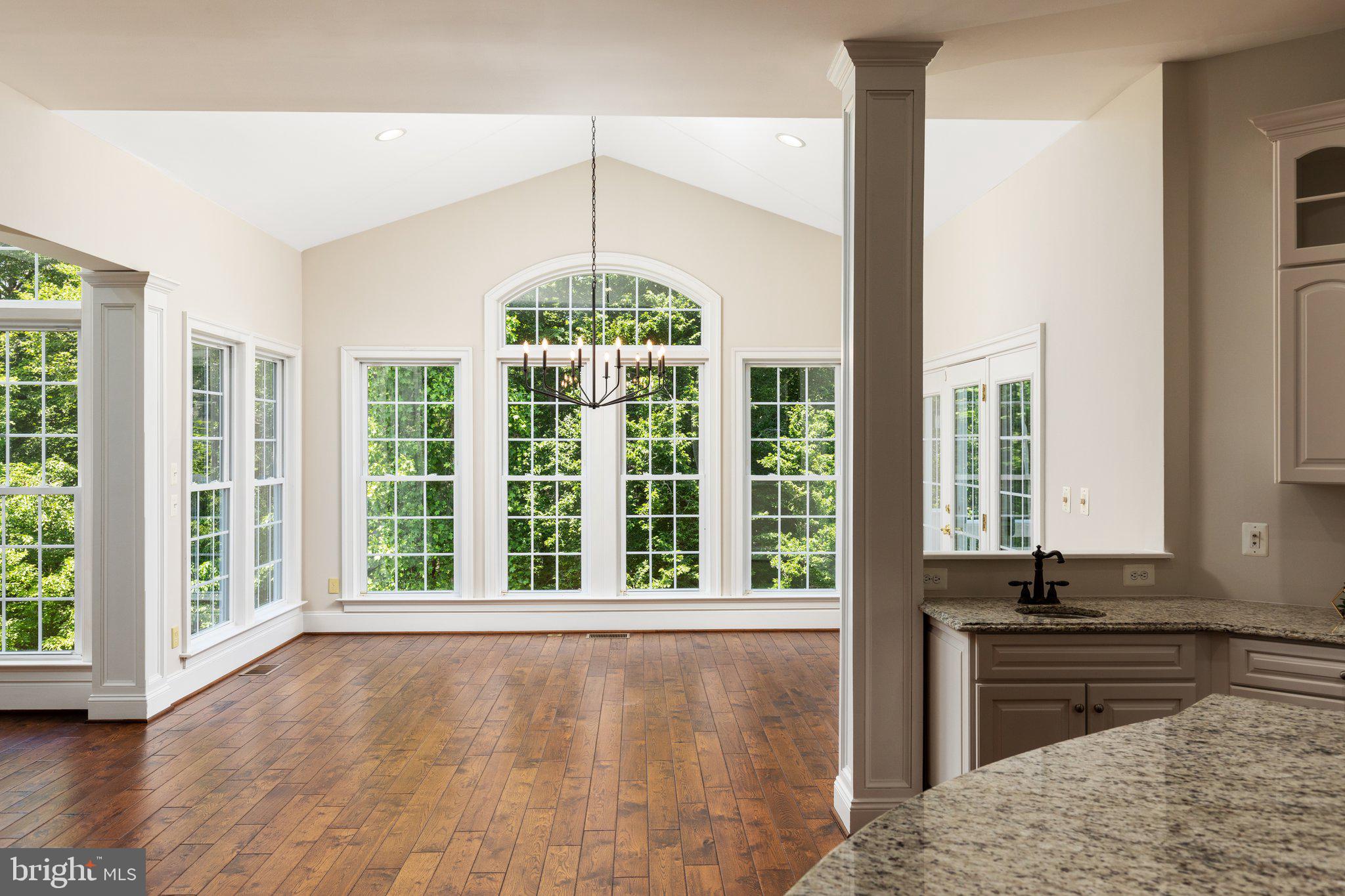 LANSDOWNE ON THE POTOMAC - Residential