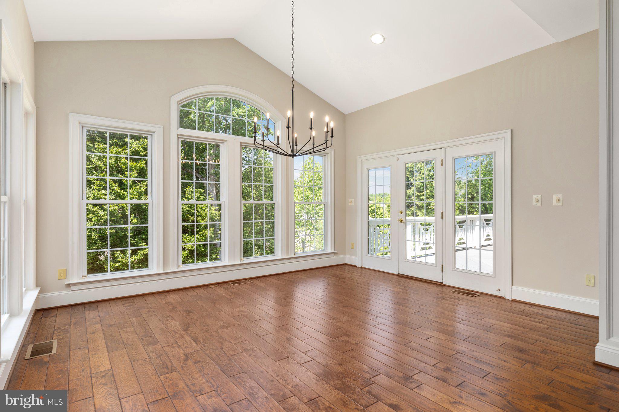 LANSDOWNE ON THE POTOMAC - Residential