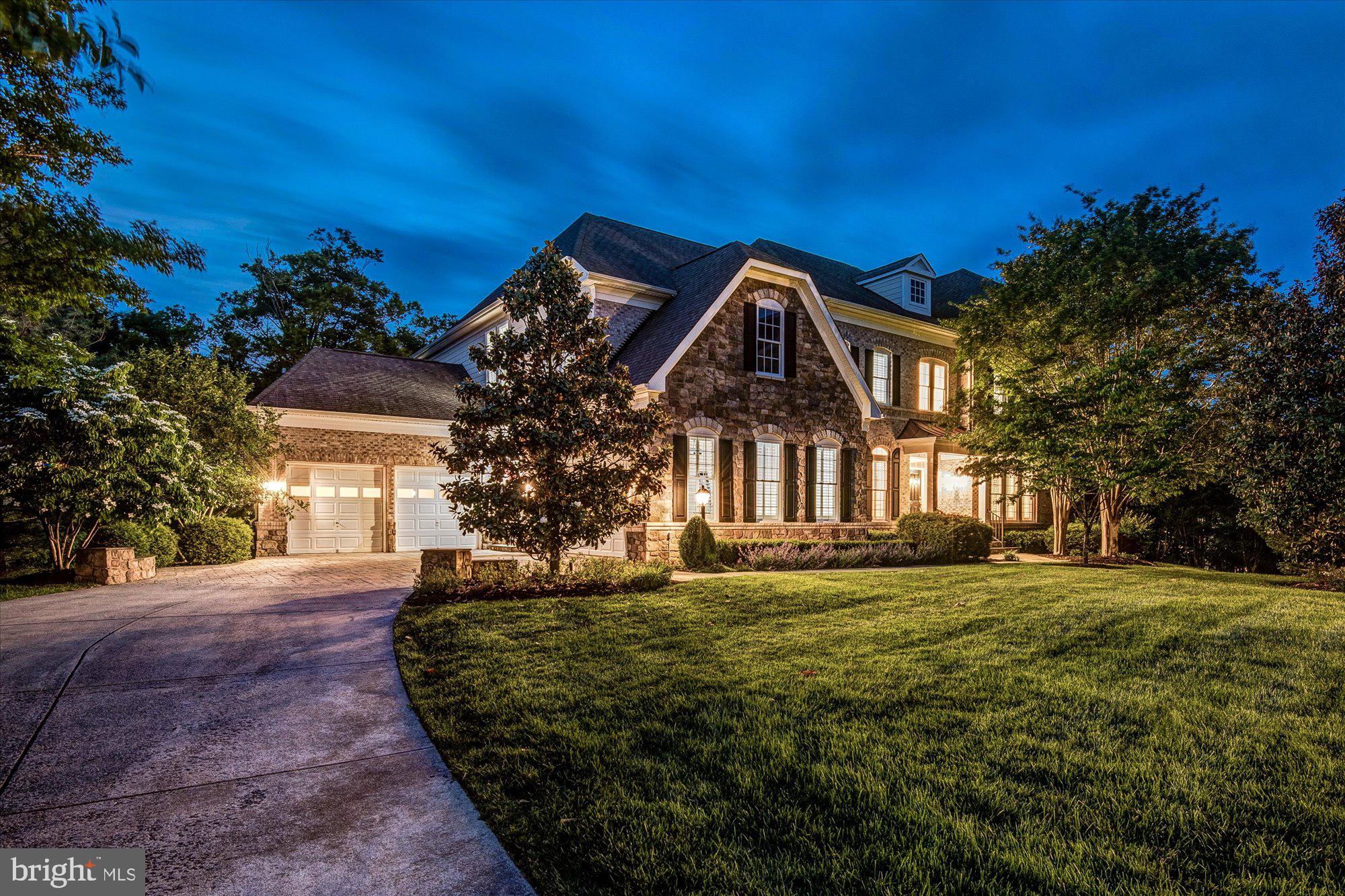 LANSDOWNE ON THE POTOMAC - Residential