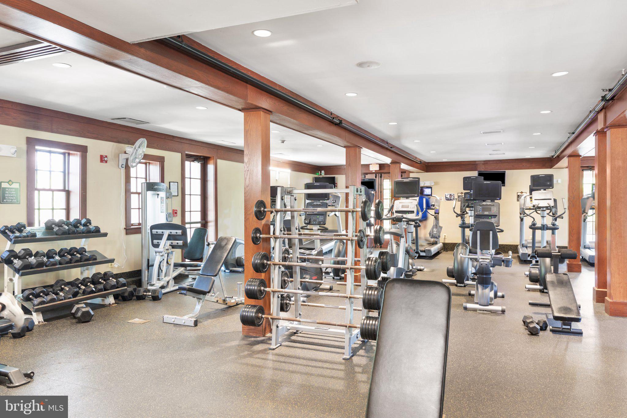 LANSDOWNE ON THE POTOMAC - Residential