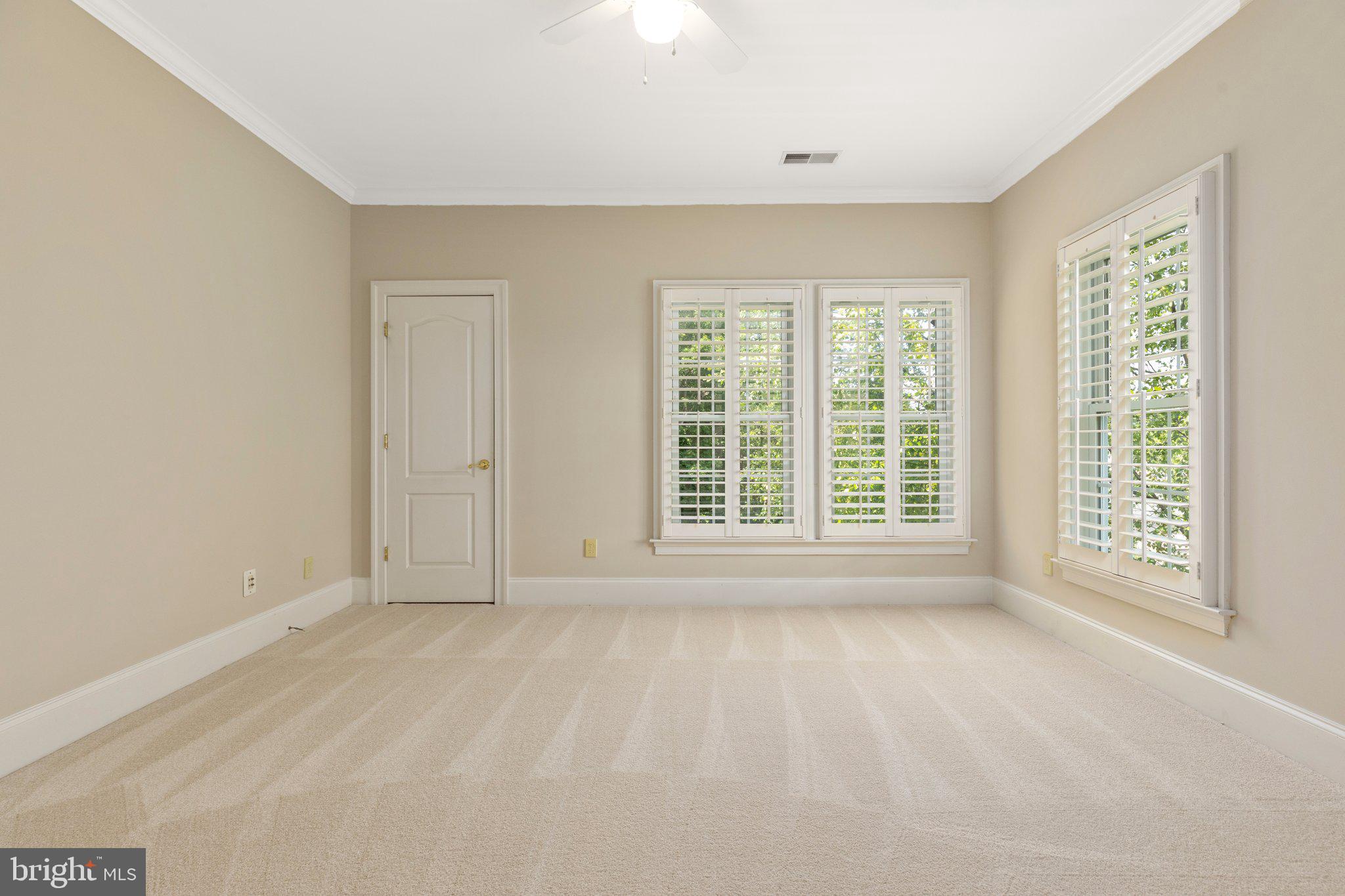 LANSDOWNE ON THE POTOMAC - Residential