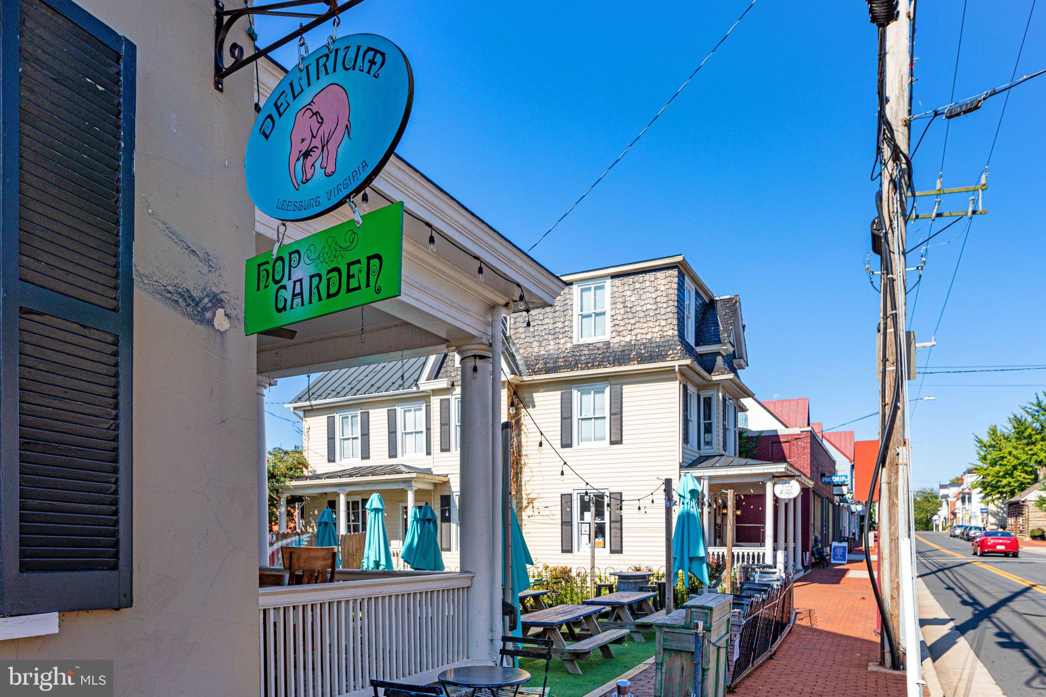 LANSDOWNE ON THE POTOMAC - Residential