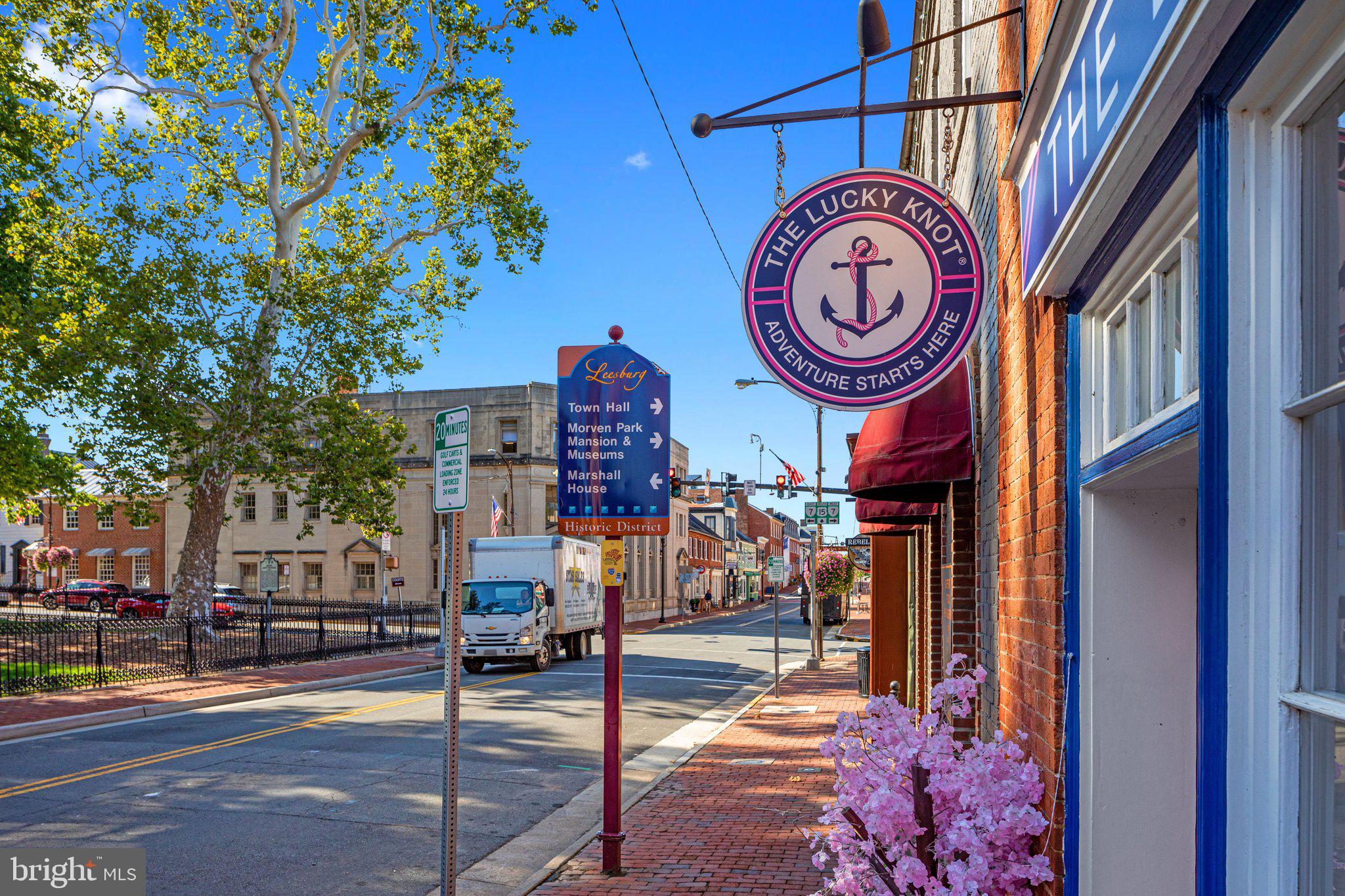 LANSDOWNE ON THE POTOMAC - Residential