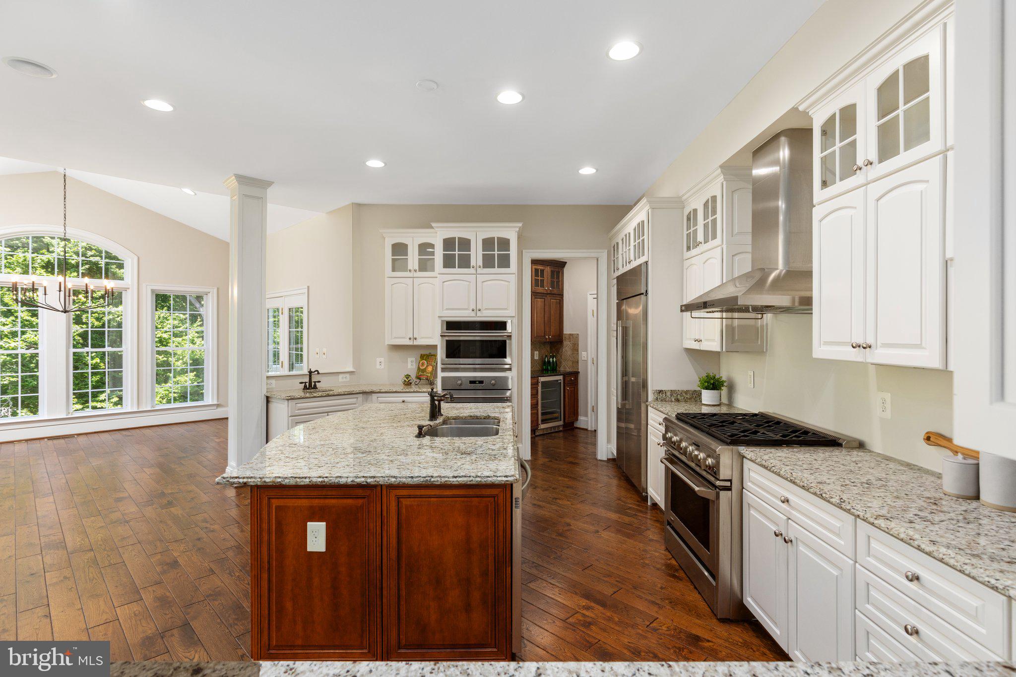 LANSDOWNE ON THE POTOMAC - Residential