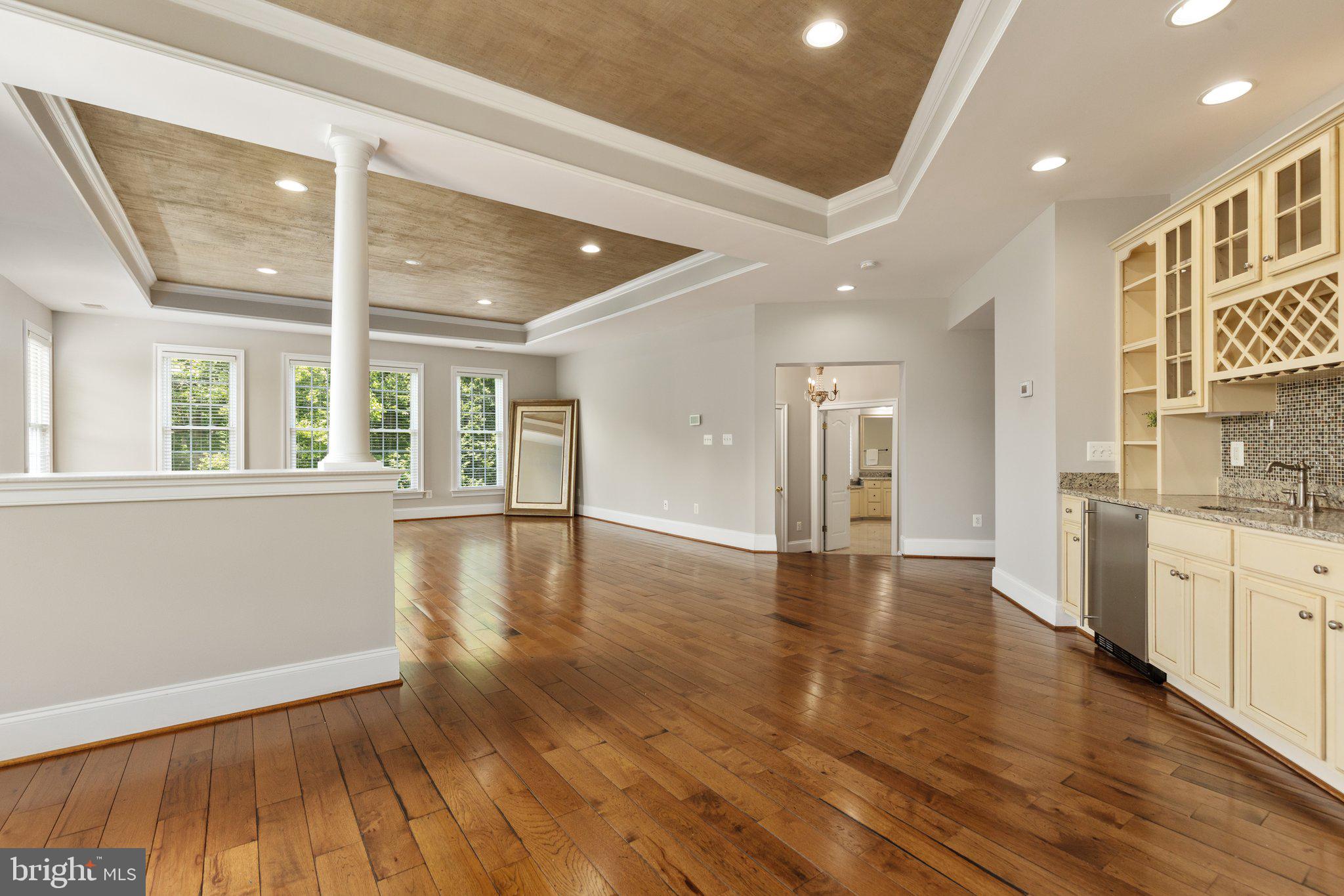 LANSDOWNE ON THE POTOMAC - Residential