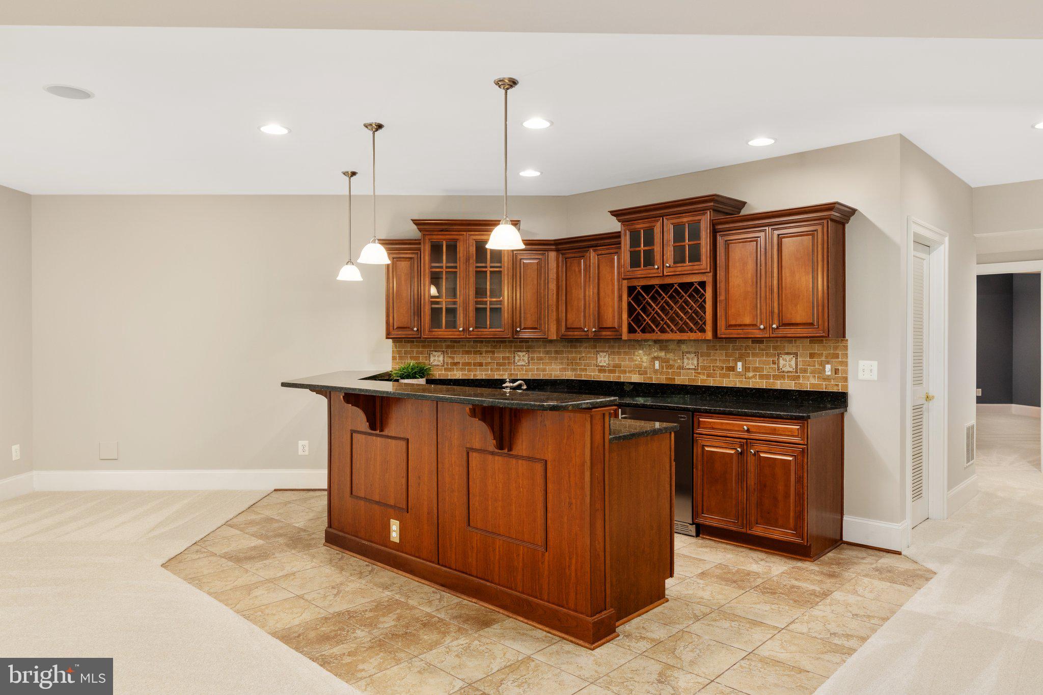 LANSDOWNE ON THE POTOMAC - Residential