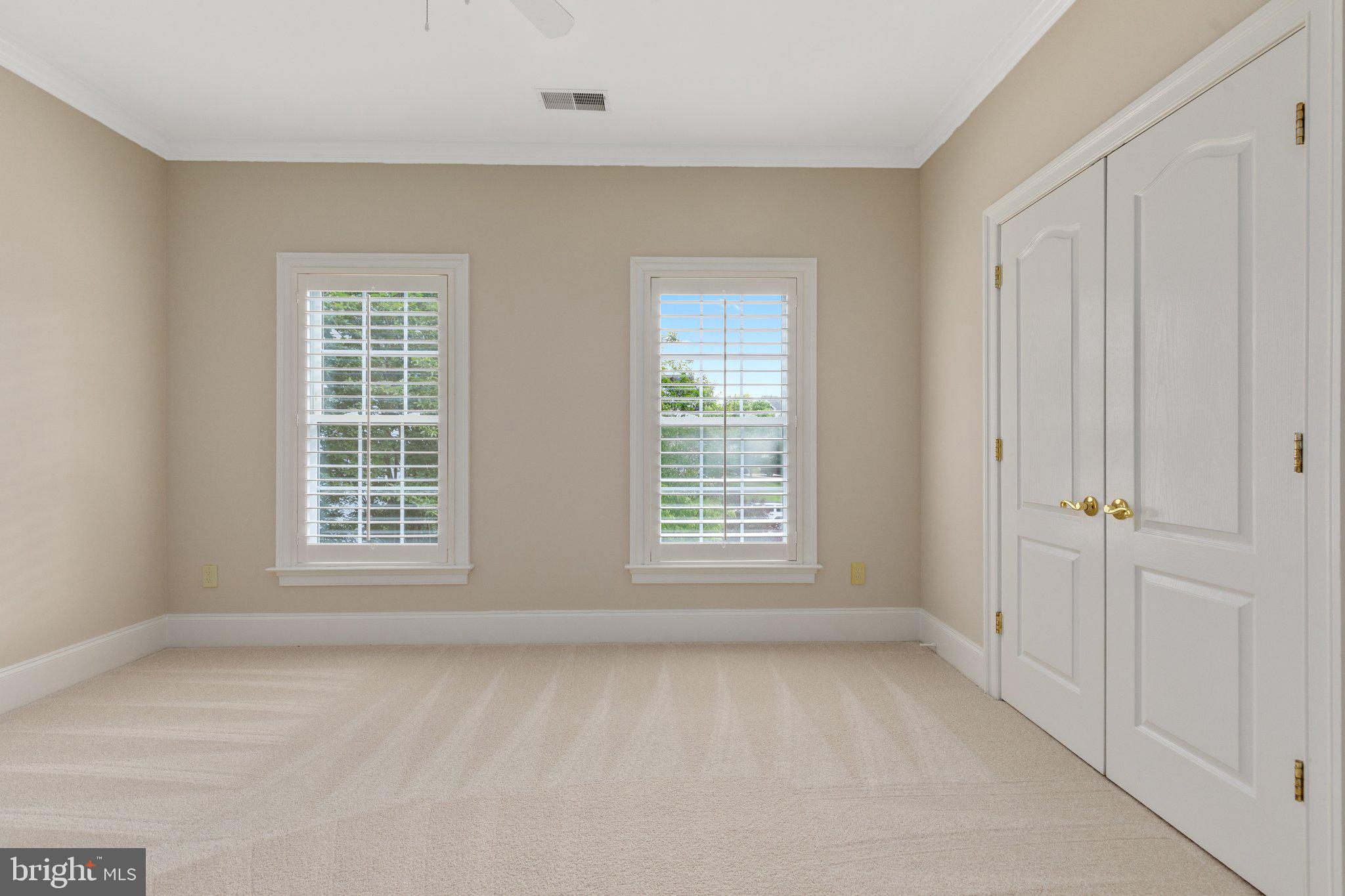 LANSDOWNE ON THE POTOMAC - Residential