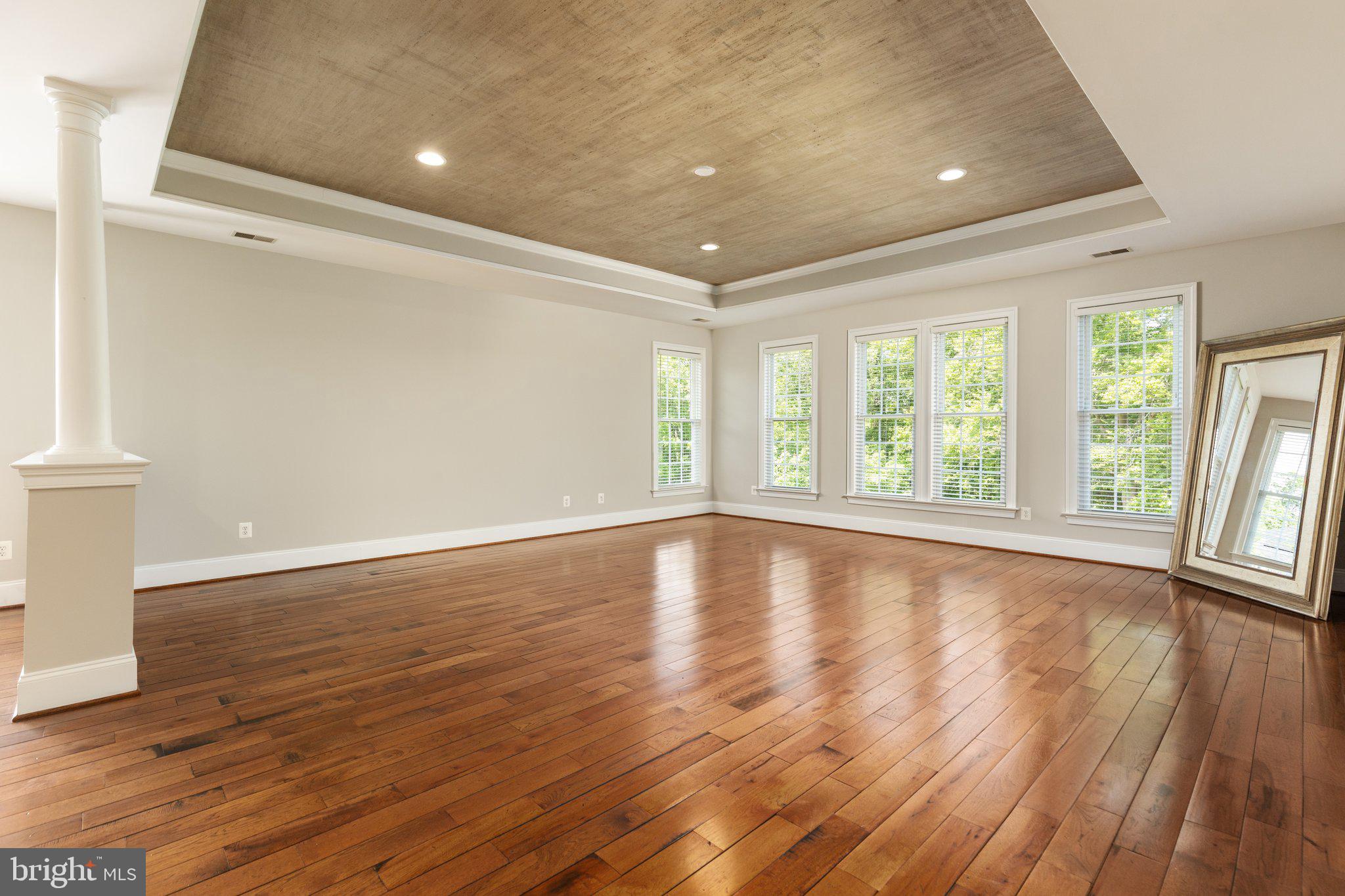 LANSDOWNE ON THE POTOMAC - Residential