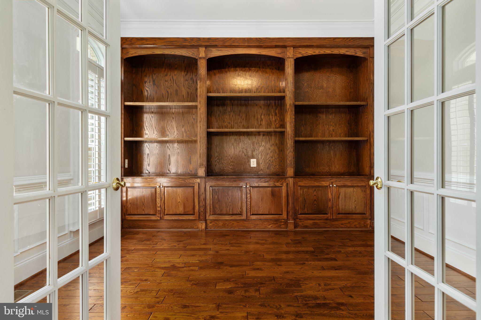 LANSDOWNE ON THE POTOMAC - Residential