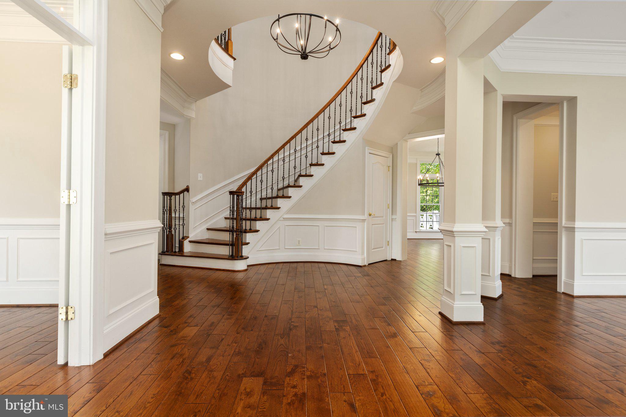 LANSDOWNE ON THE POTOMAC - Residential