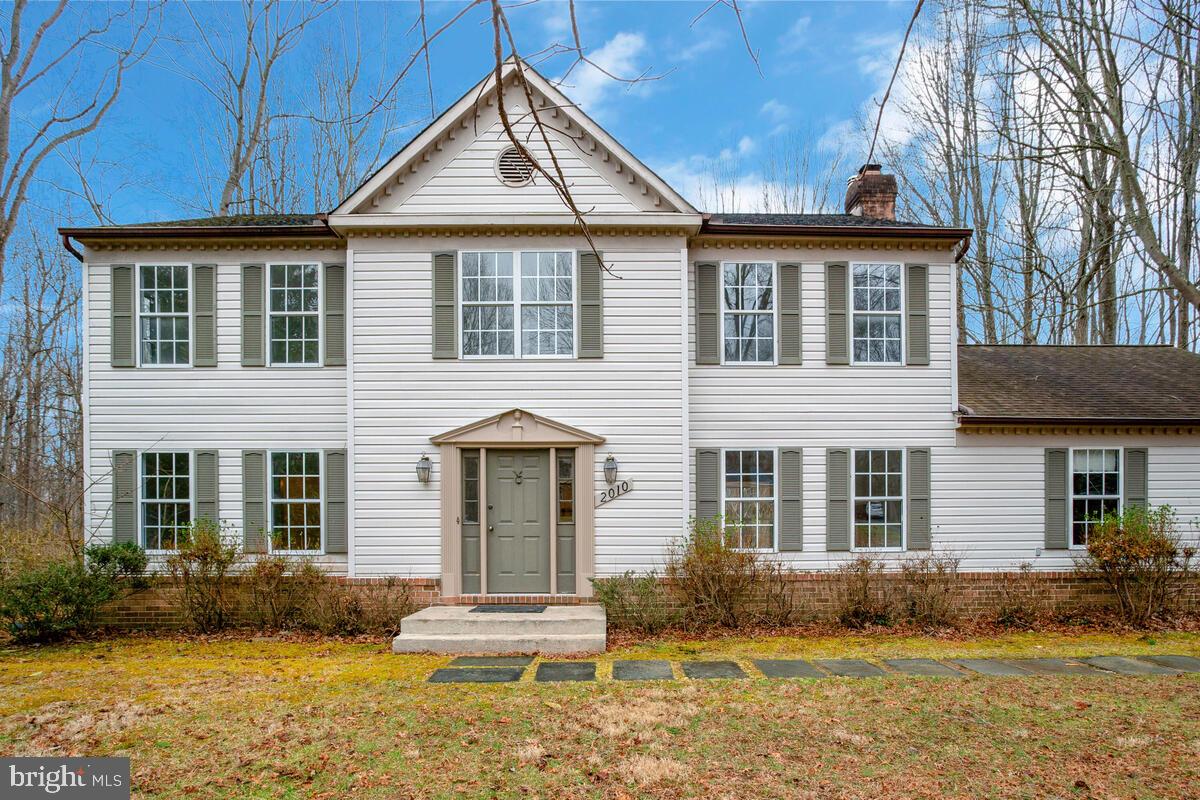 WOODMORE MEADOWS - Residential