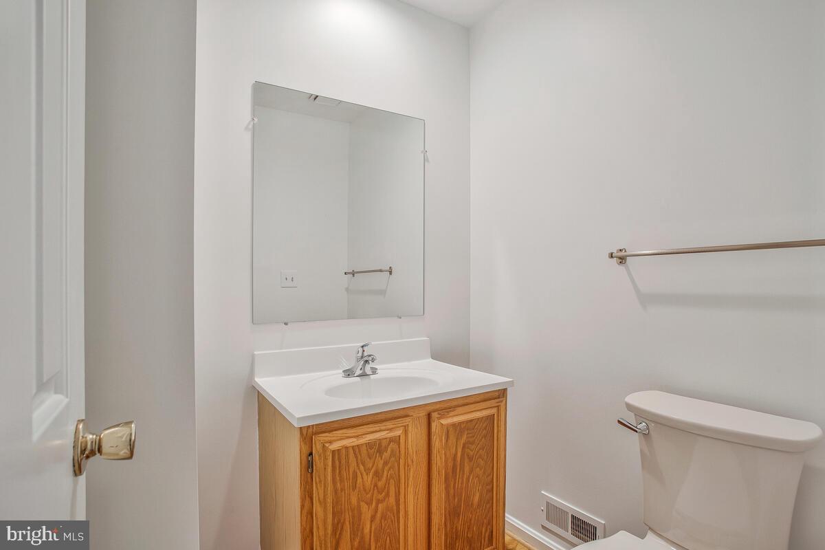 WOODMORE MEADOWS - Residential