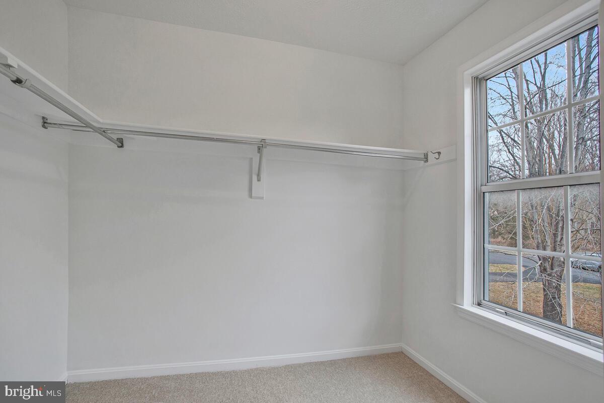 WOODMORE MEADOWS - Residential