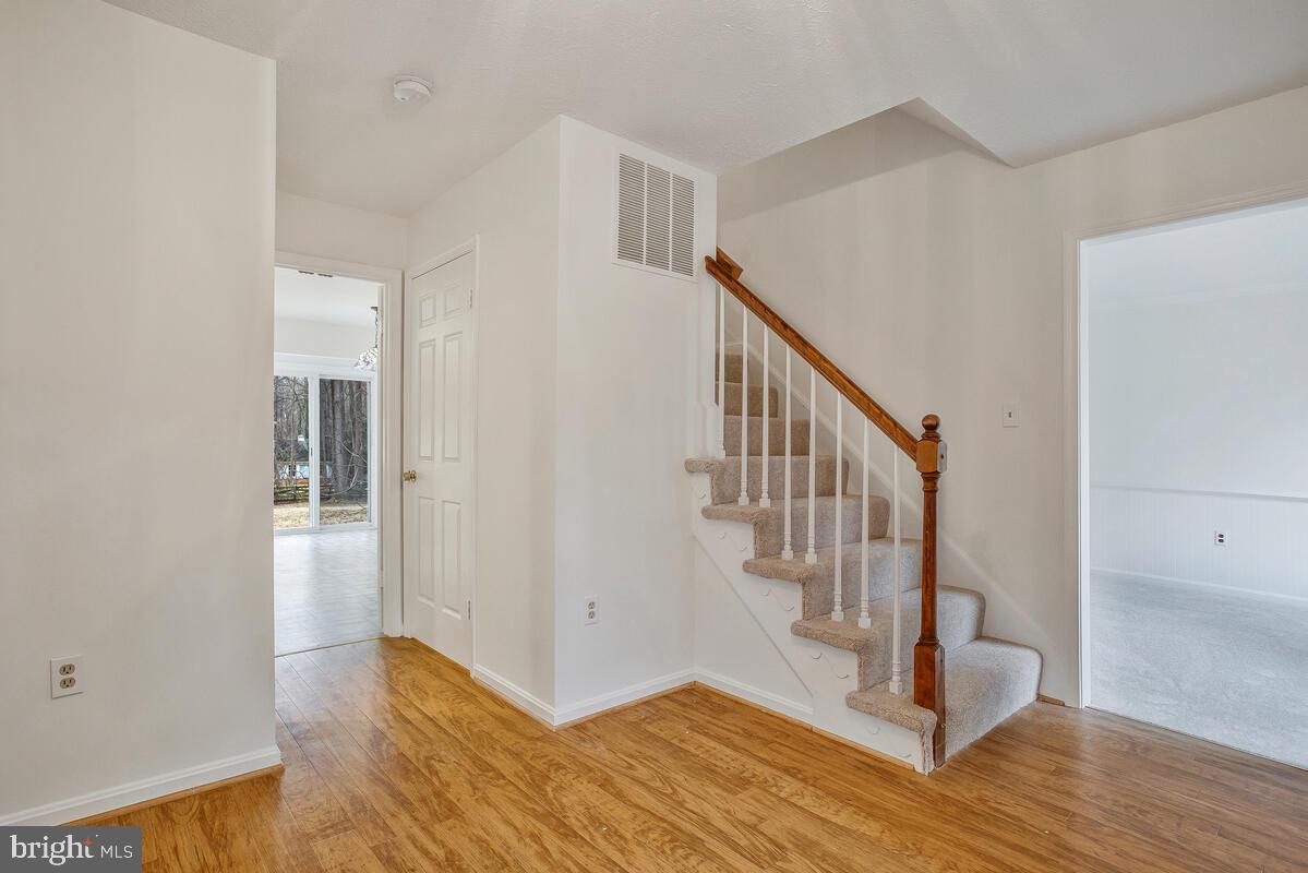 WOODMORE MEADOWS - Residential