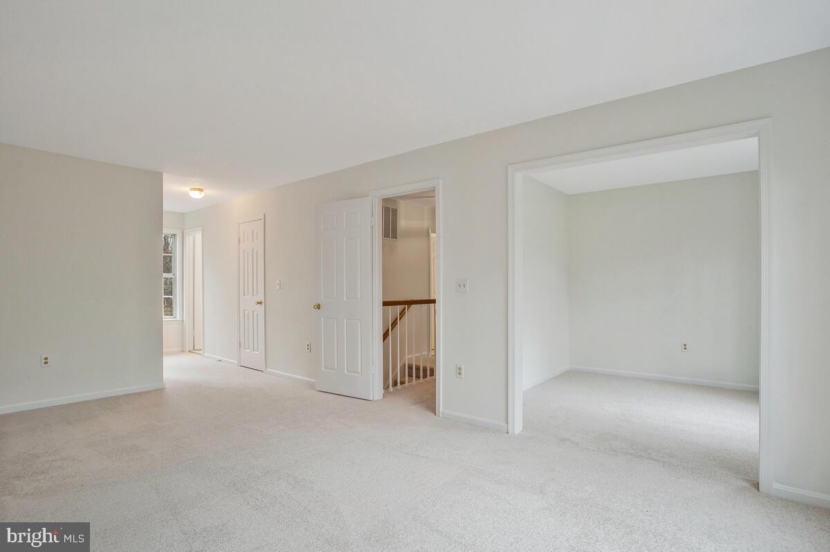 WOODMORE MEADOWS - Residential