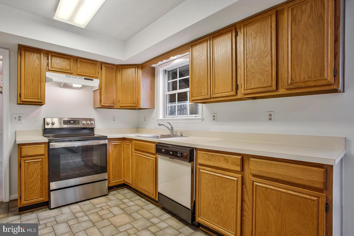 WOODMORE MEADOWS - Residential