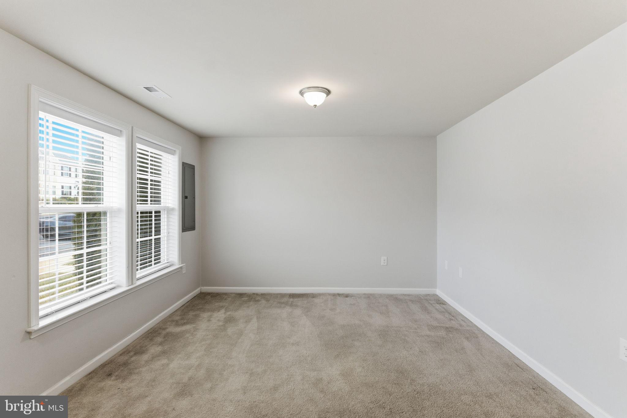 KENSINGTON TERRACE - Residential Lease