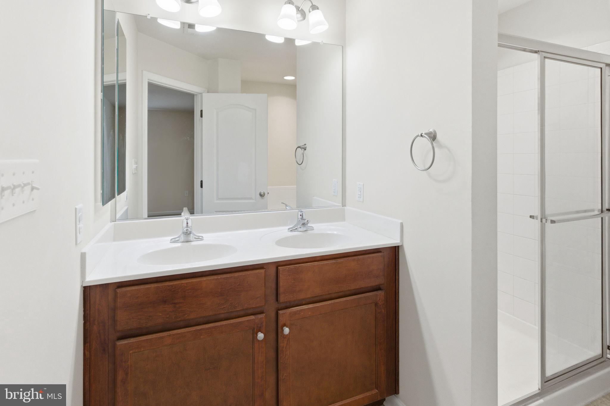 KENSINGTON TERRACE - Residential Lease