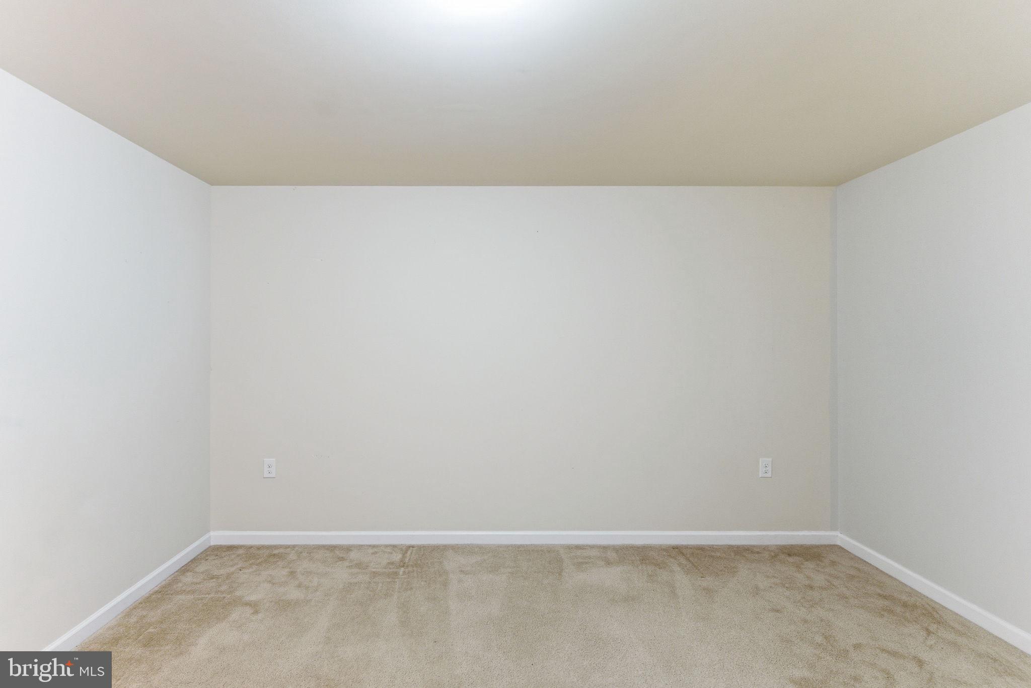 KENSINGTON TERRACE - Residential Lease