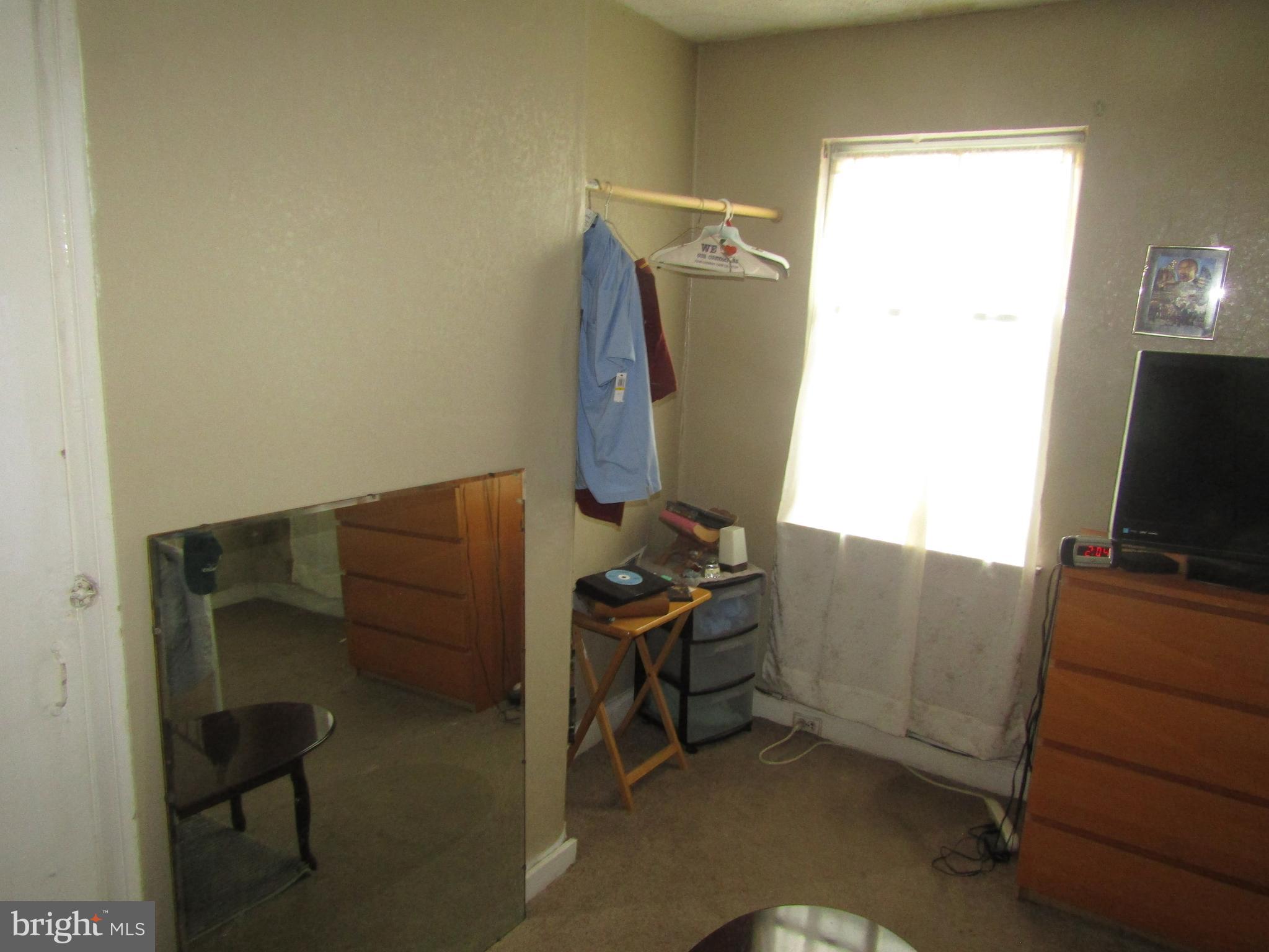 DICKINSON NARROWS - Residential