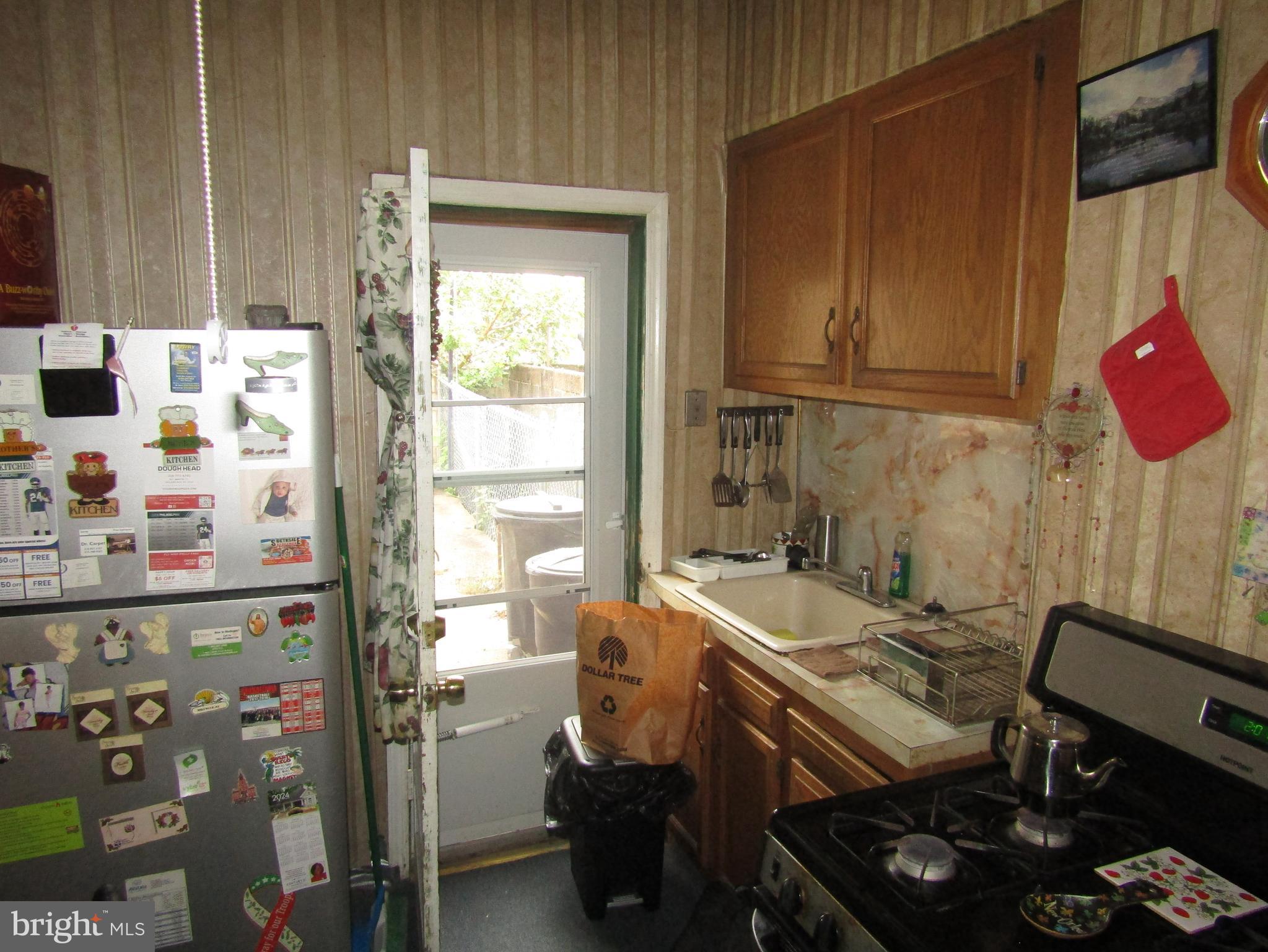 DICKINSON NARROWS - Residential