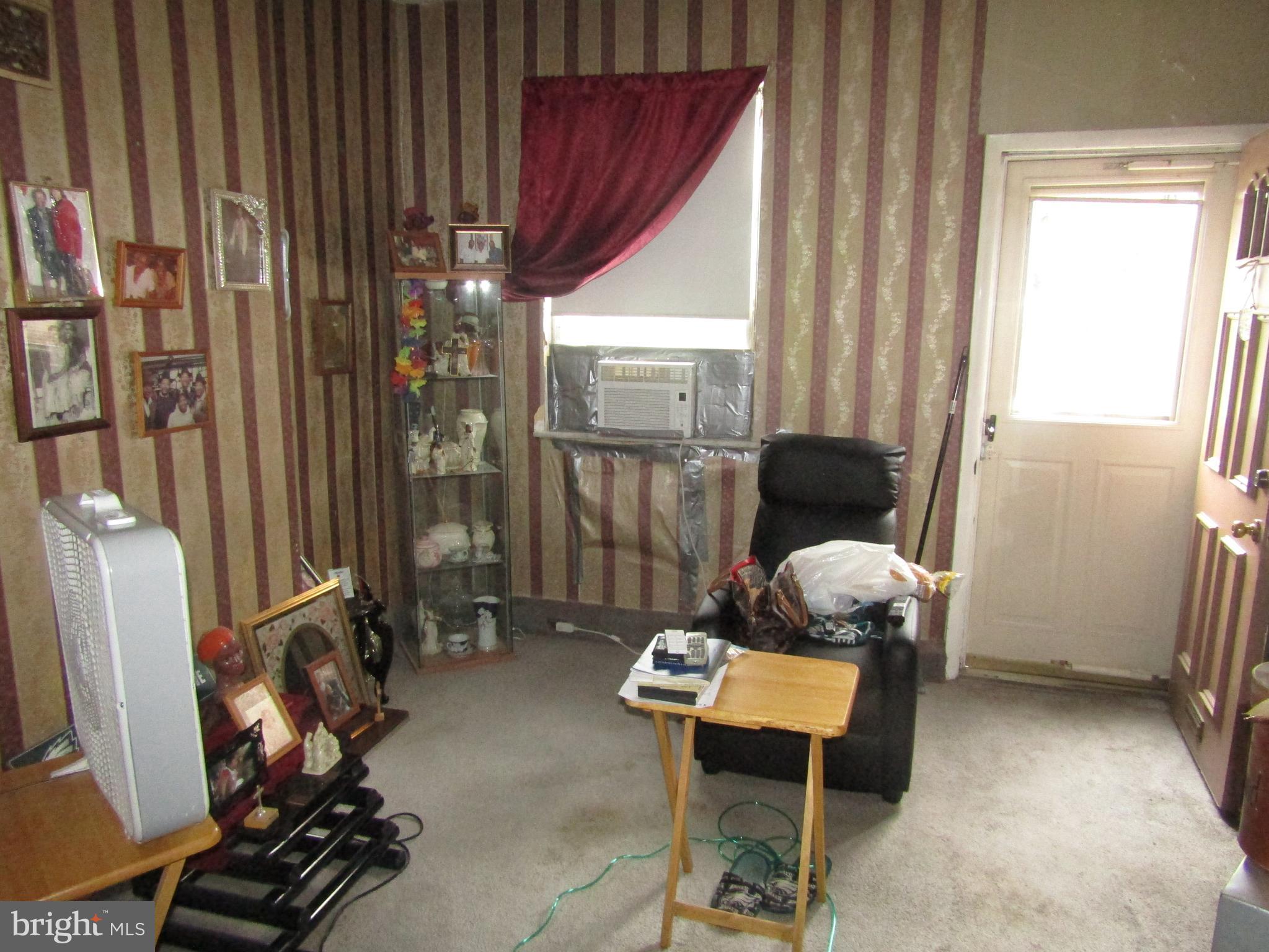 DICKINSON NARROWS - Residential