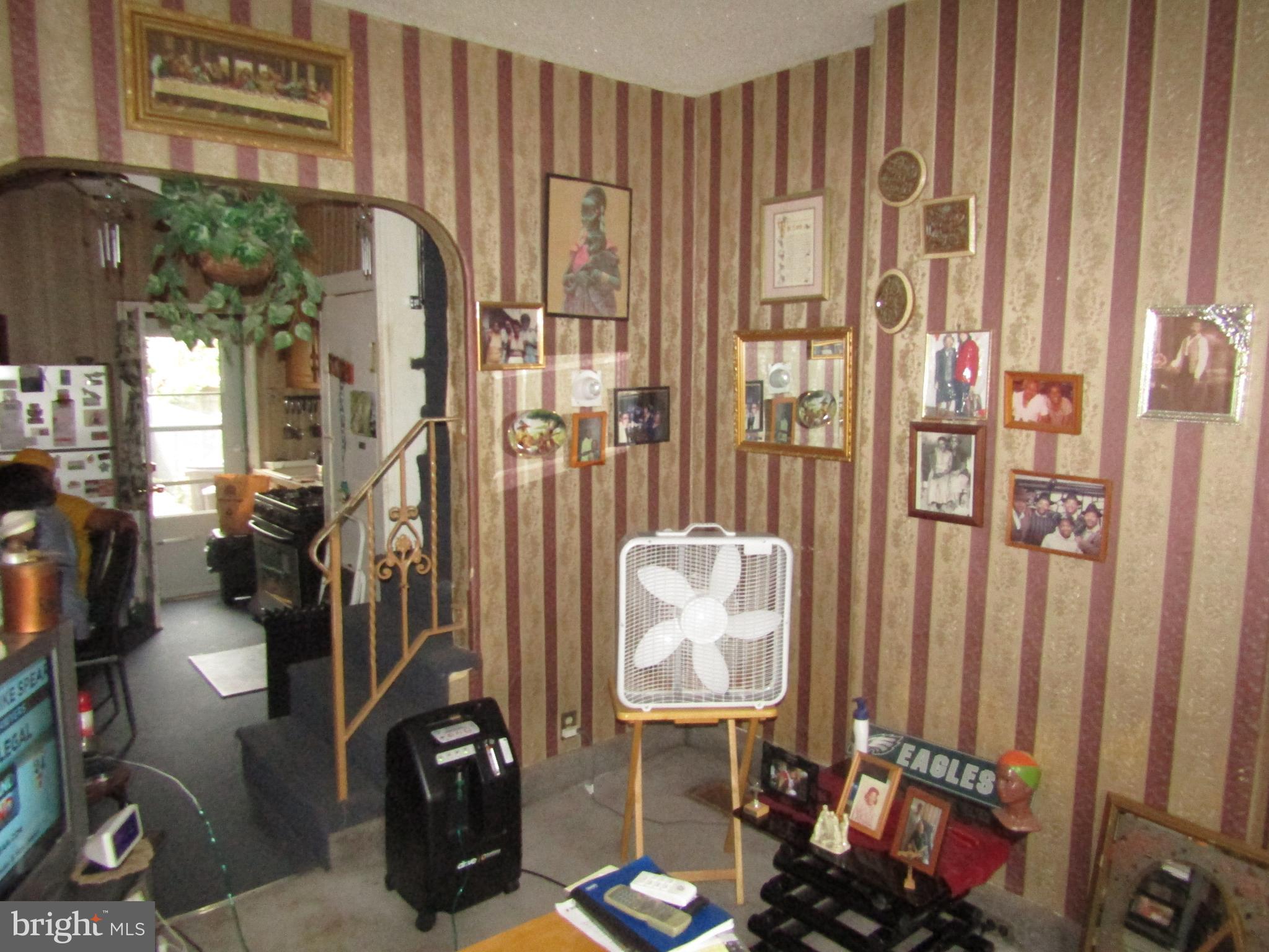 DICKINSON NARROWS - Residential