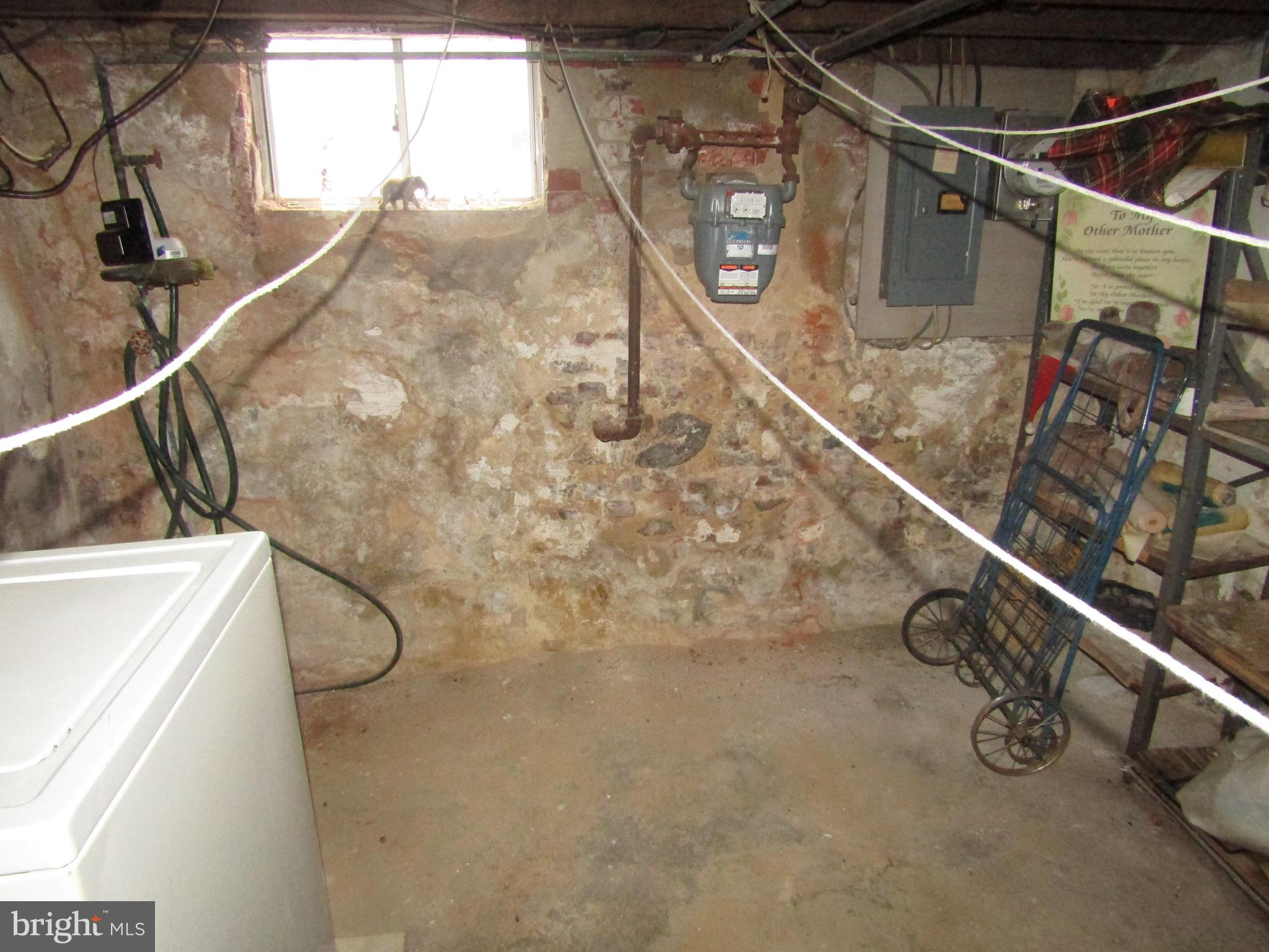 DICKINSON NARROWS - Residential