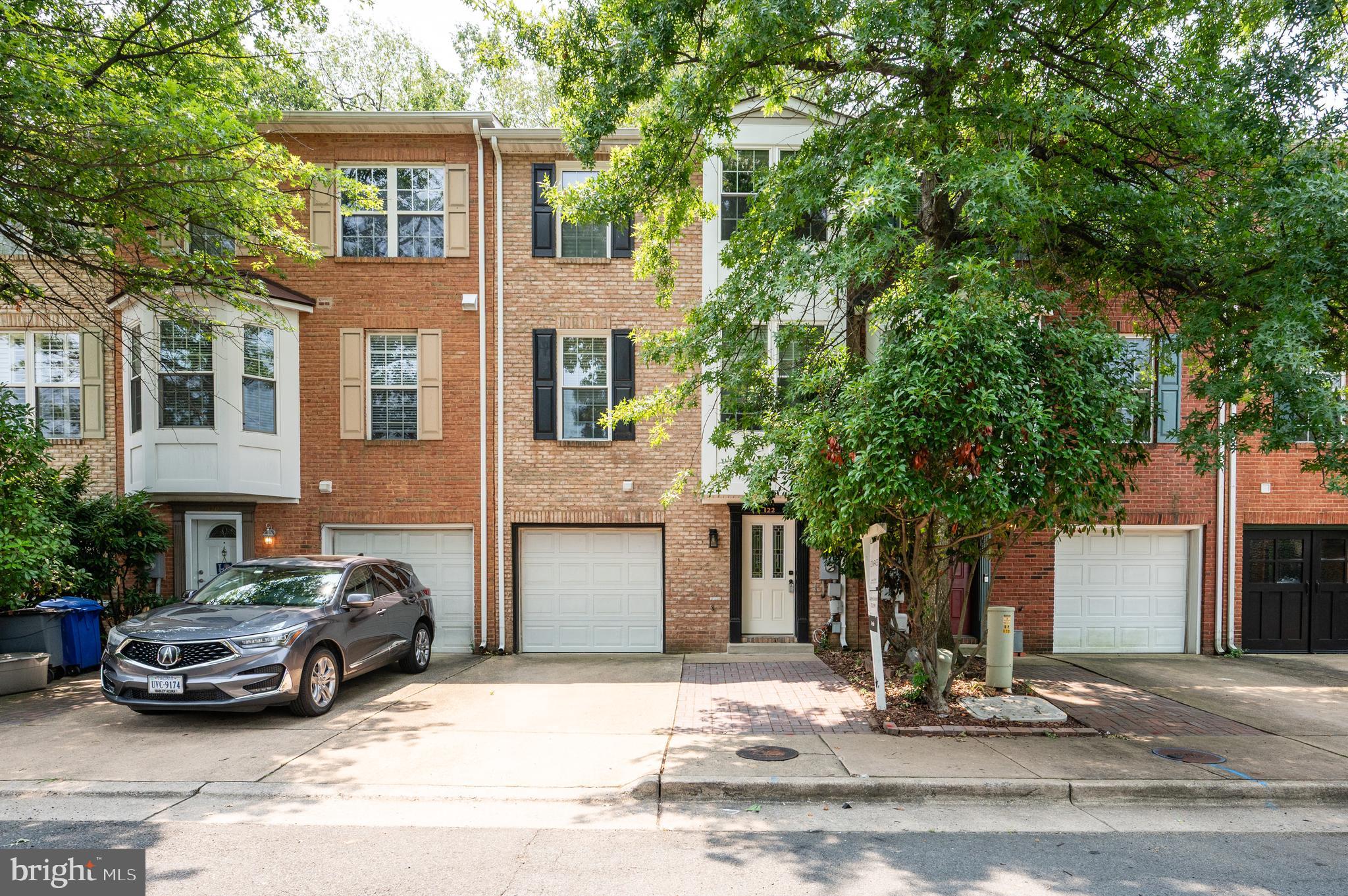 122 SANBORN PLACE