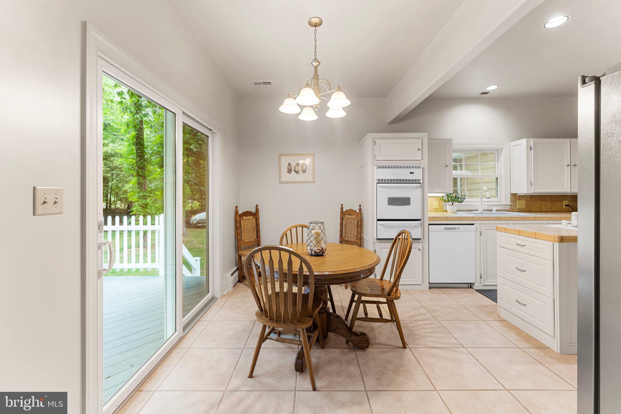 EDGEWATER - Residential