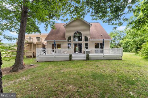 367 EDGEWATER LANE MONTROSS VA 22520