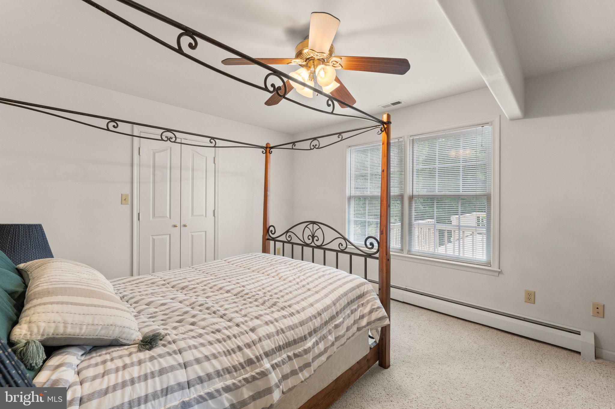 EDGEWATER - Residential