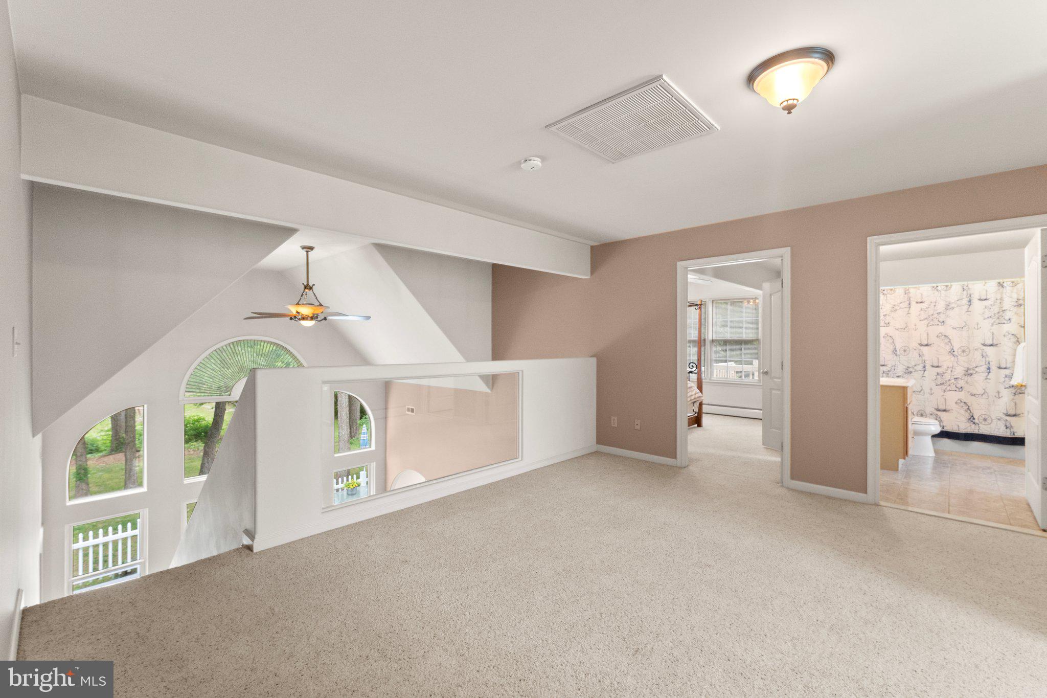 EDGEWATER - Residential