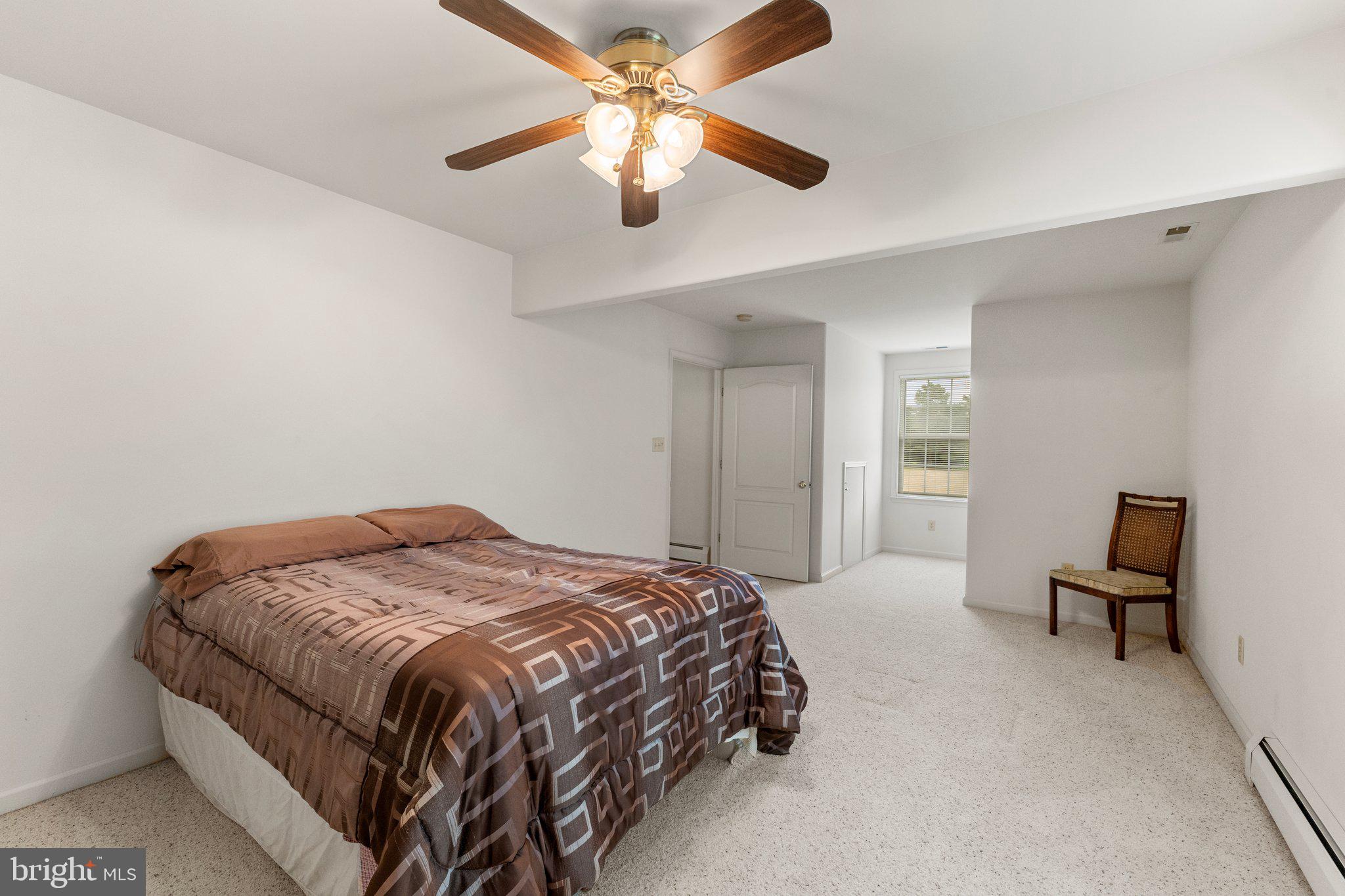 EDGEWATER - Residential