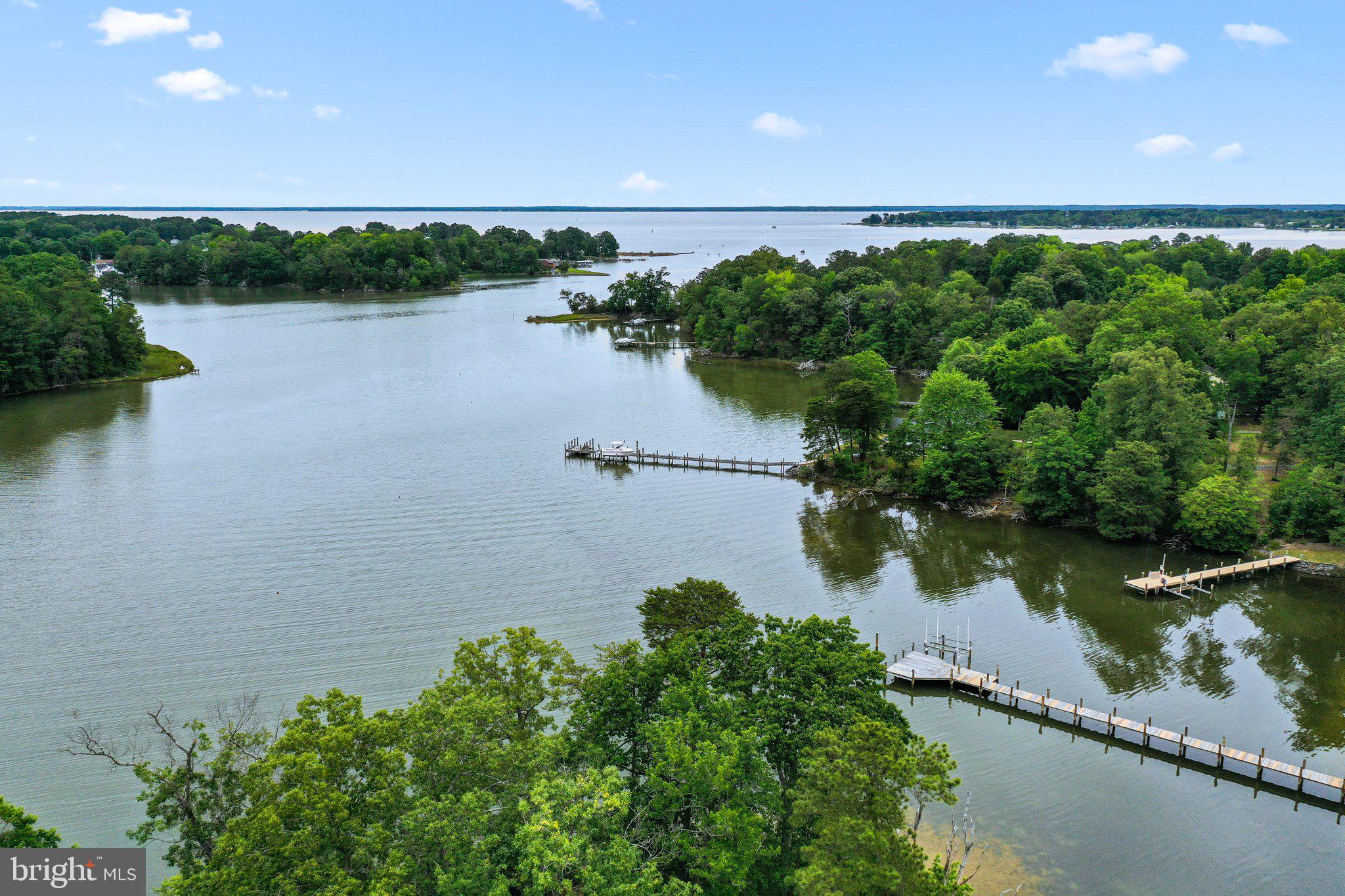 EDGEWATER - Residential