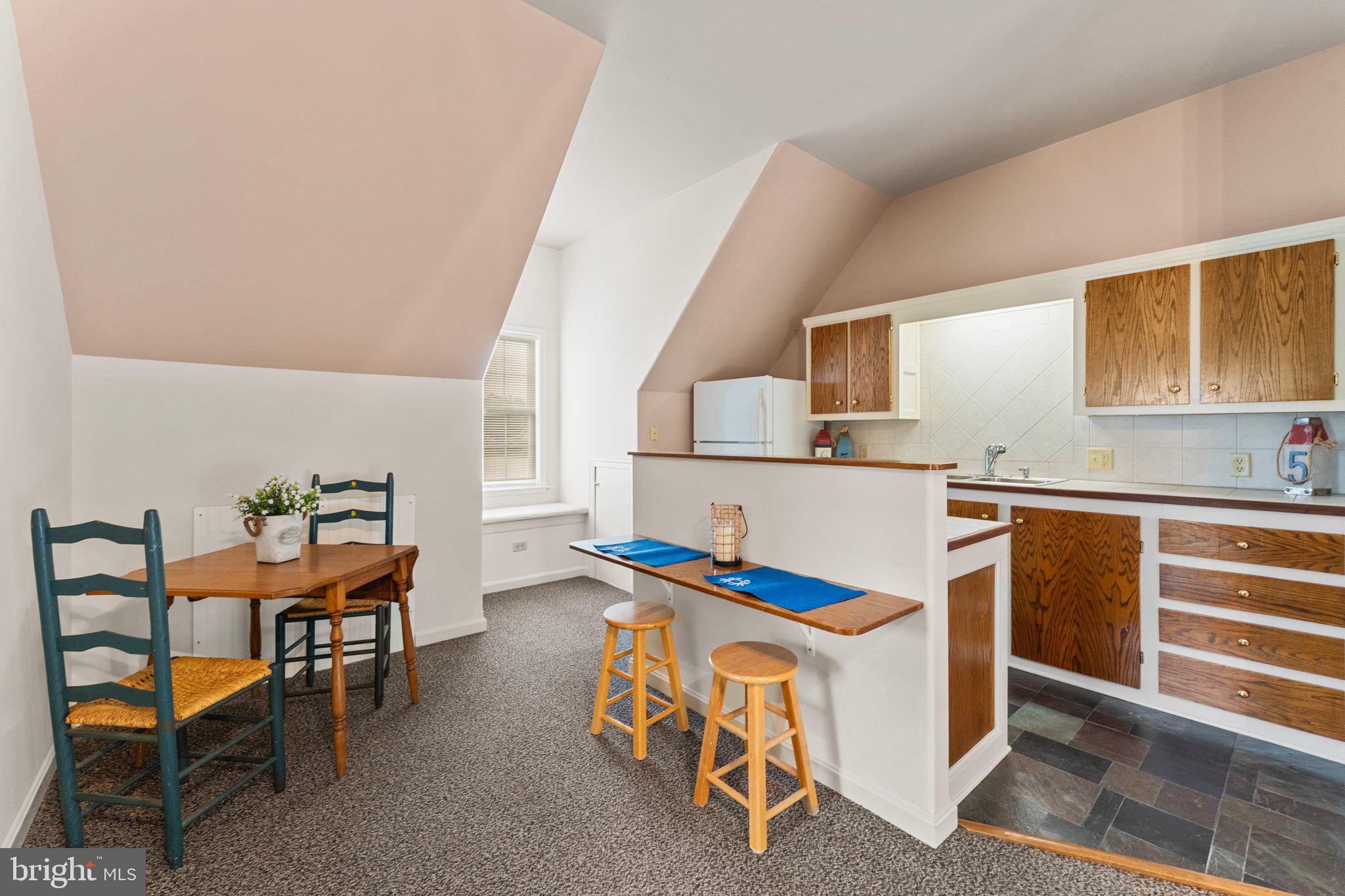 EDGEWATER - Residential