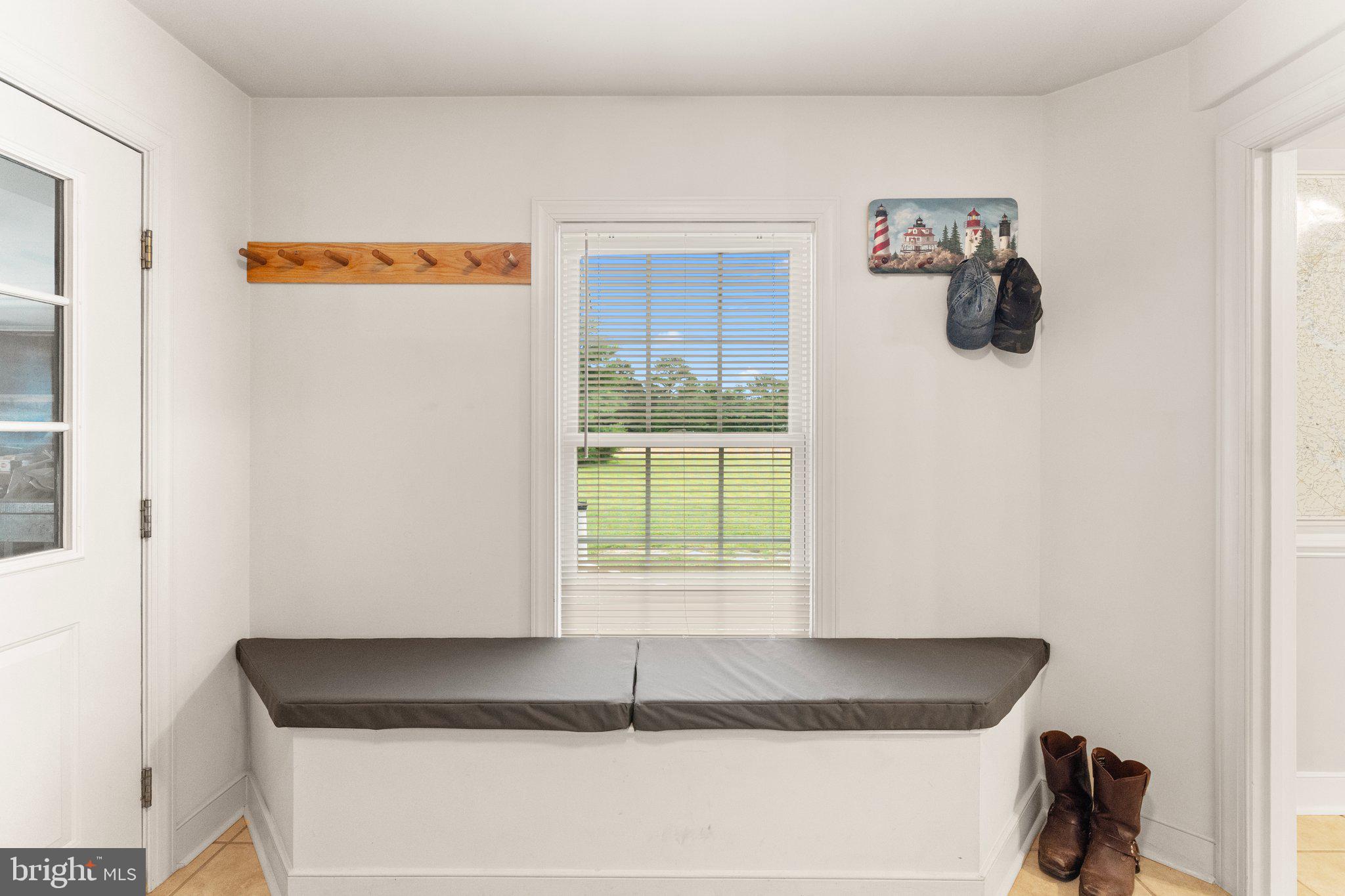 EDGEWATER - Residential