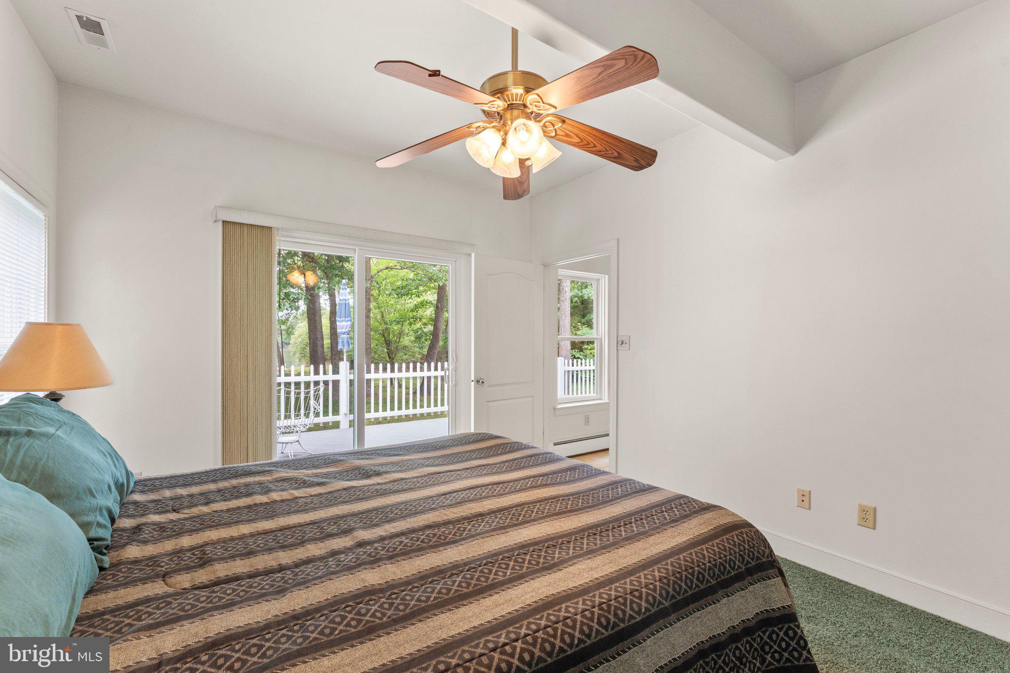 EDGEWATER - Residential