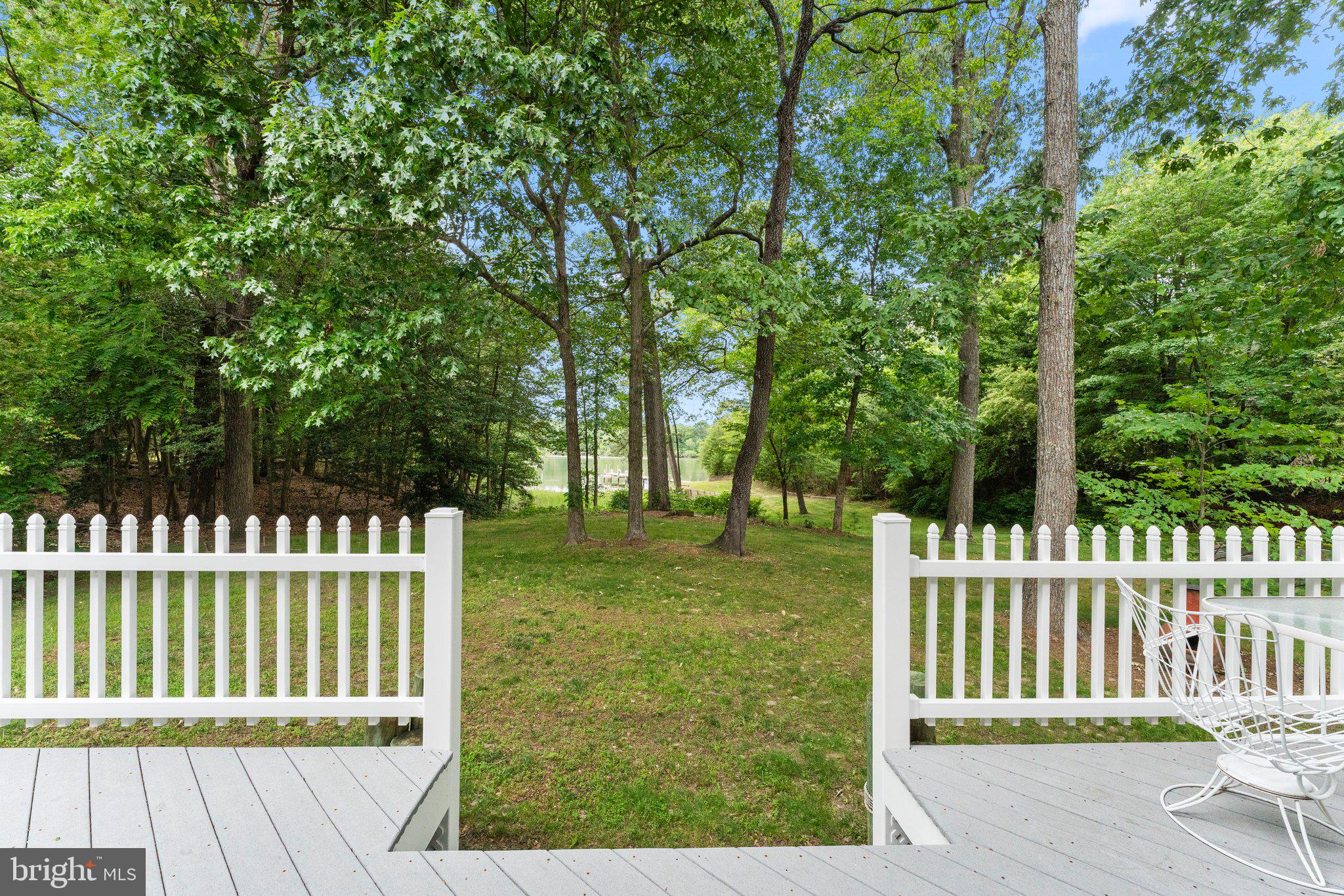 EDGEWATER - Residential