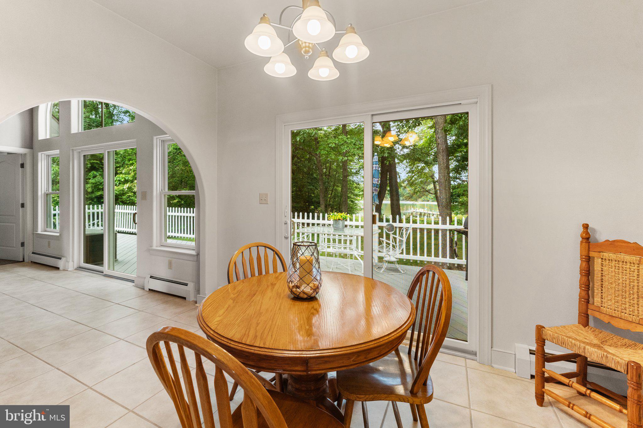 EDGEWATER - Residential