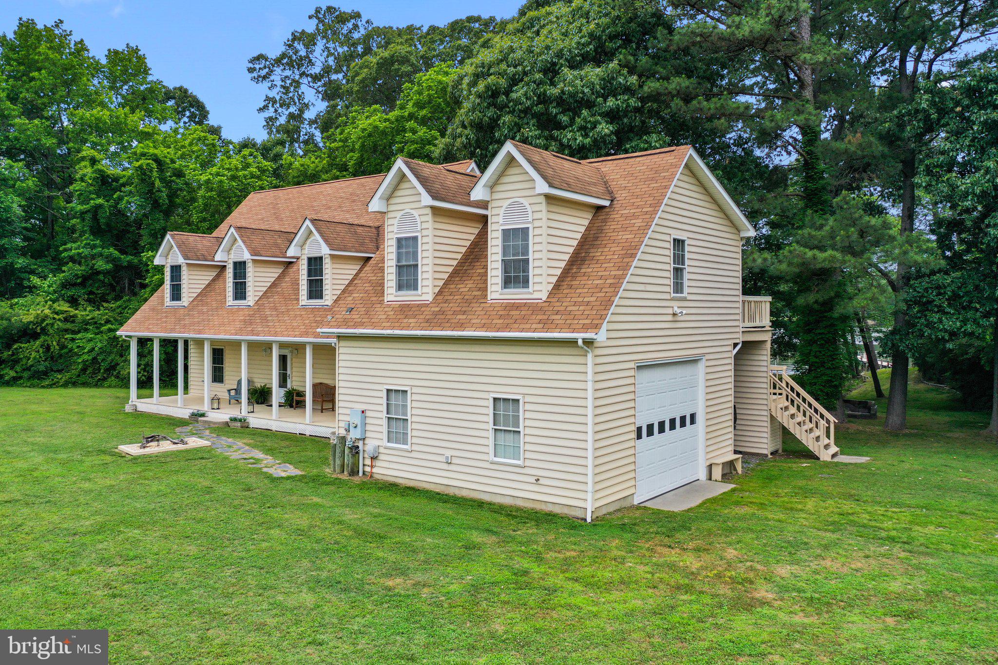 EDGEWATER - Residential