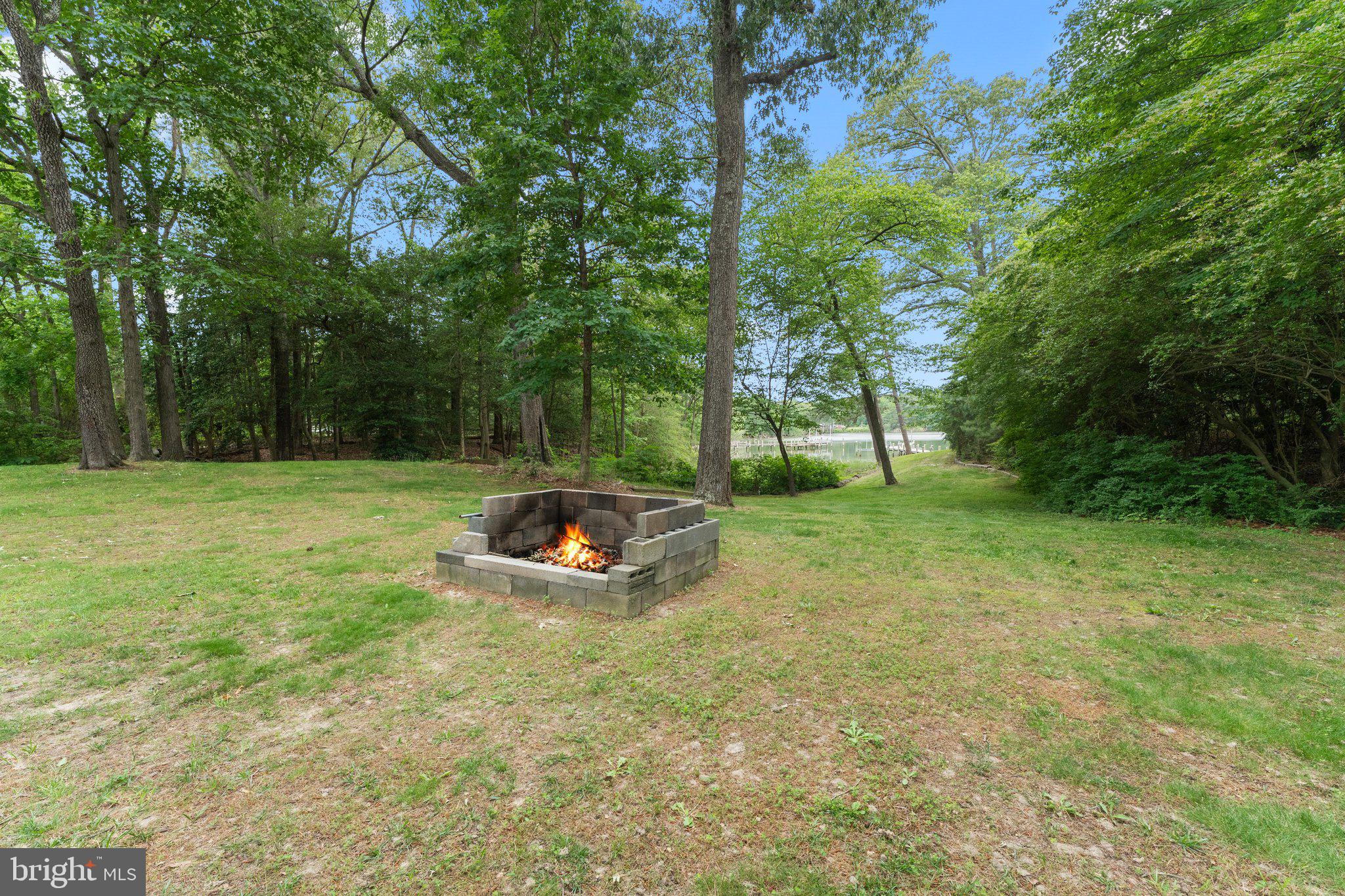 EDGEWATER - Residential