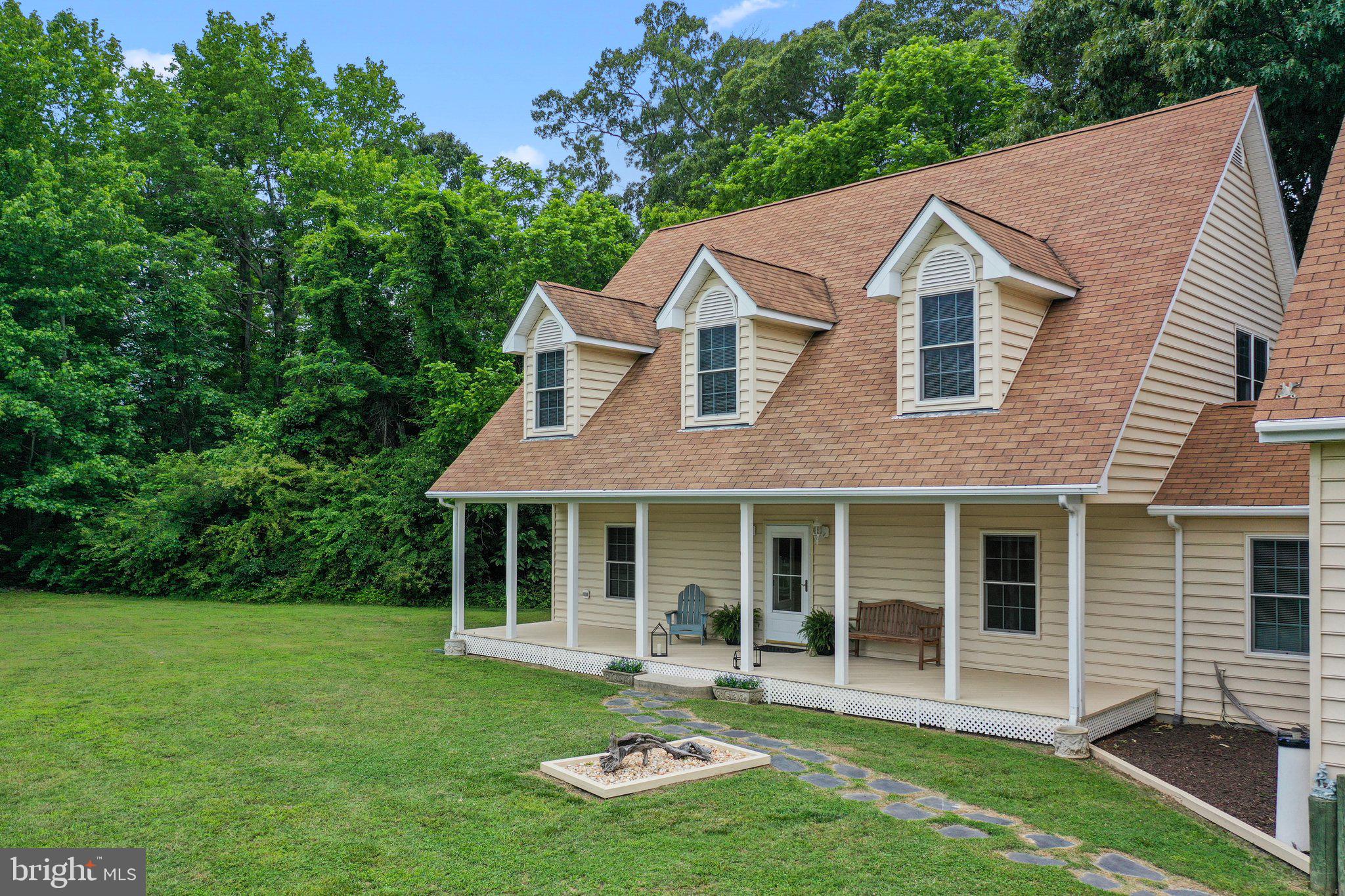 EDGEWATER - Residential