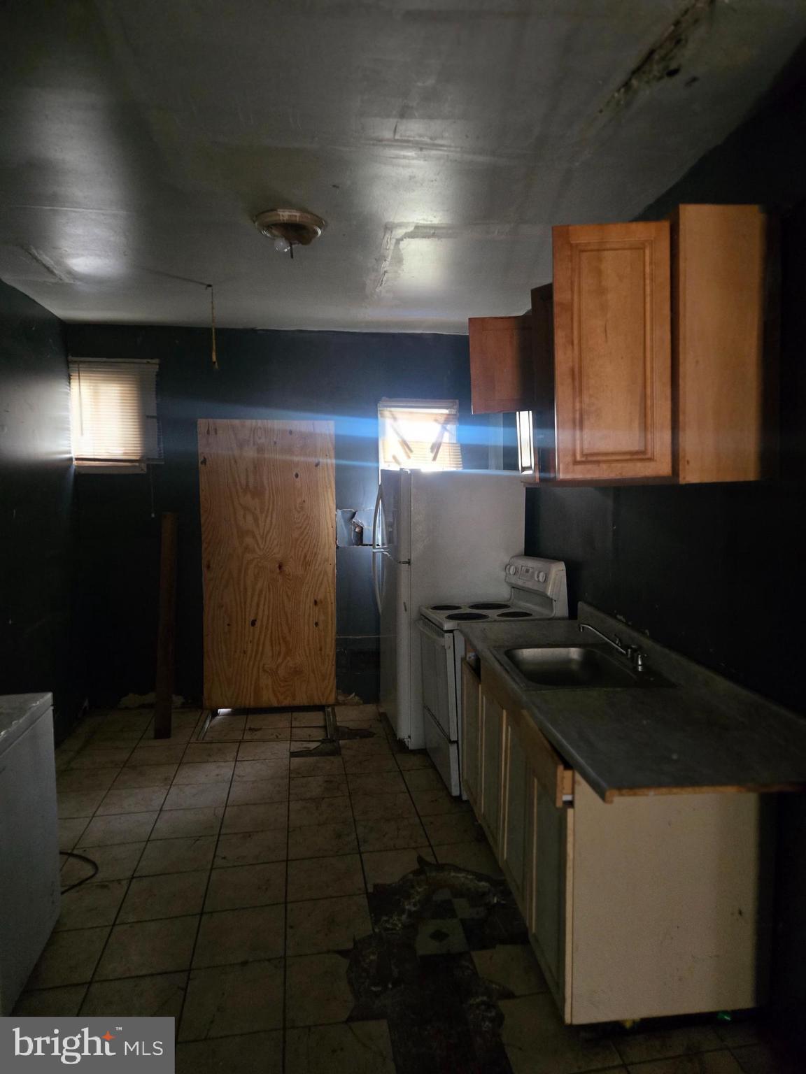 PHILADELPHIA (WEST) - Residential