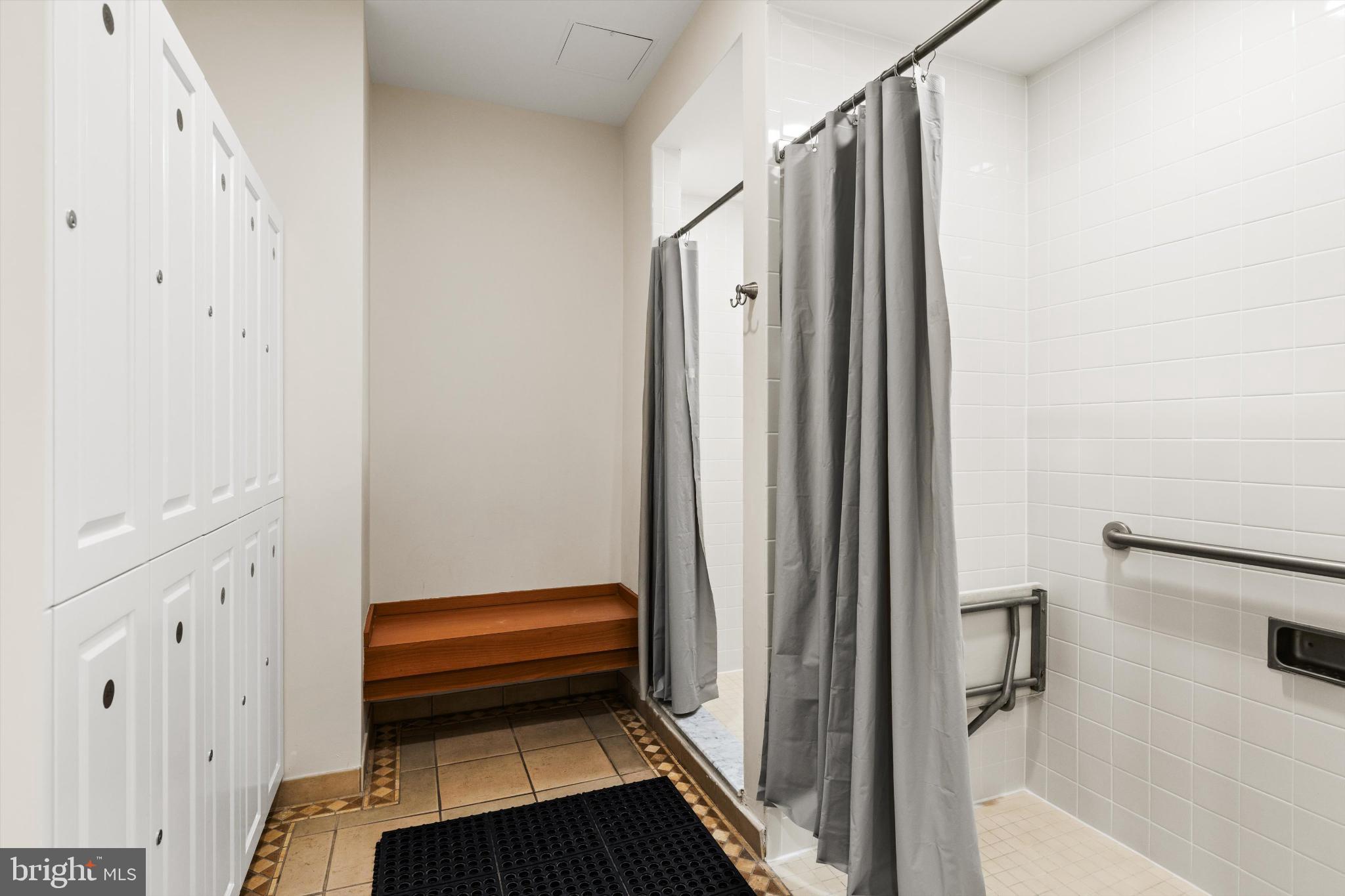 GLEN RIDDLE - Residential