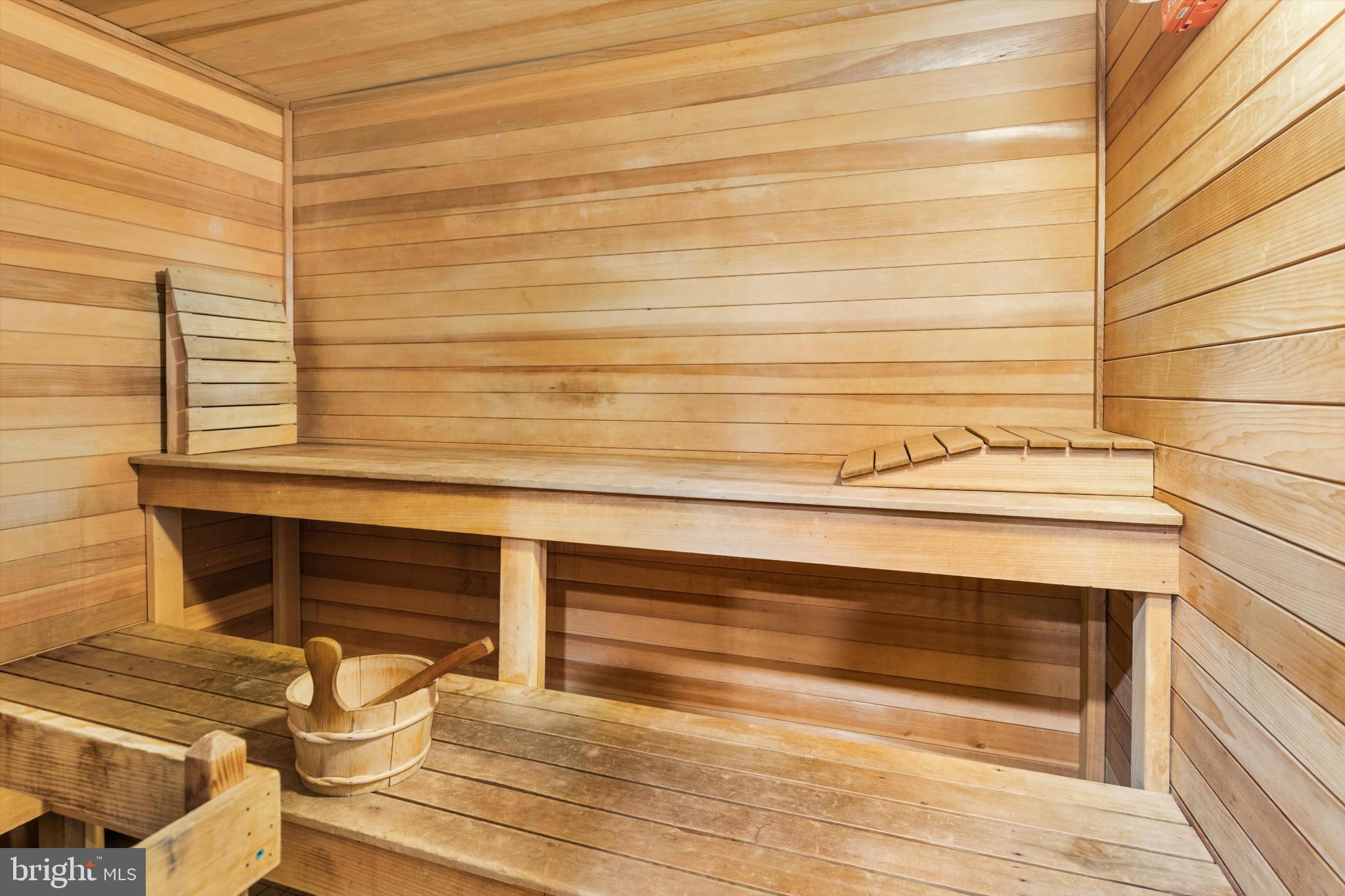 GLEN RIDDLE - Residential