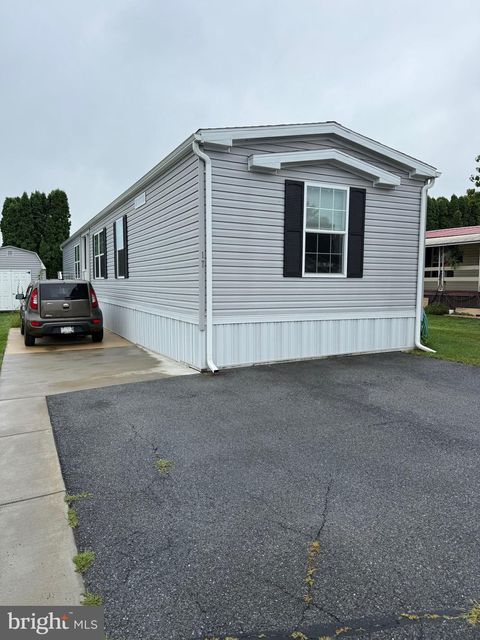 1300 E KERCHER AVENUE LOT 17 MYERSTOWN PA 17067