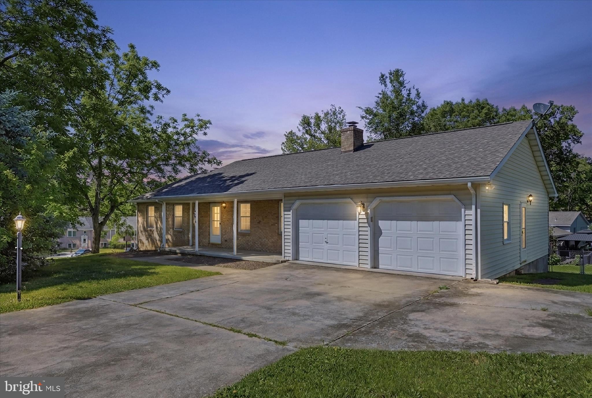 437 TUSCAWILLA DRIVE