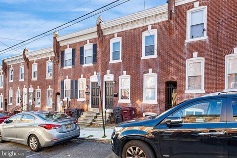 Townhouse For Sale - 1322 W 3rd Street<br/> WILMINGTON, DE 19805